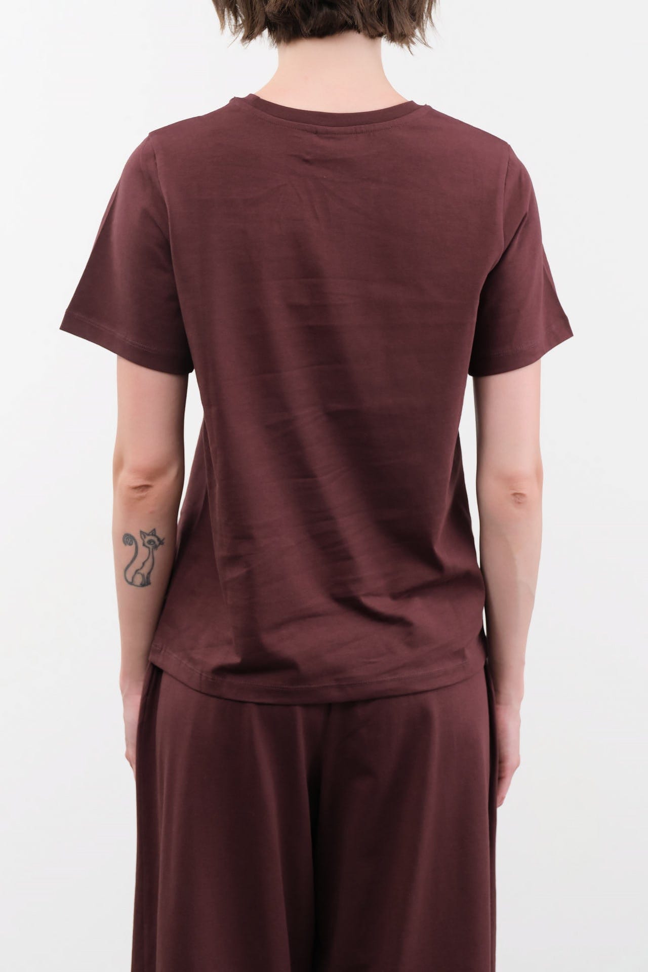 Kowtow Apparel Womens Tees Classic Tee in Mahogany