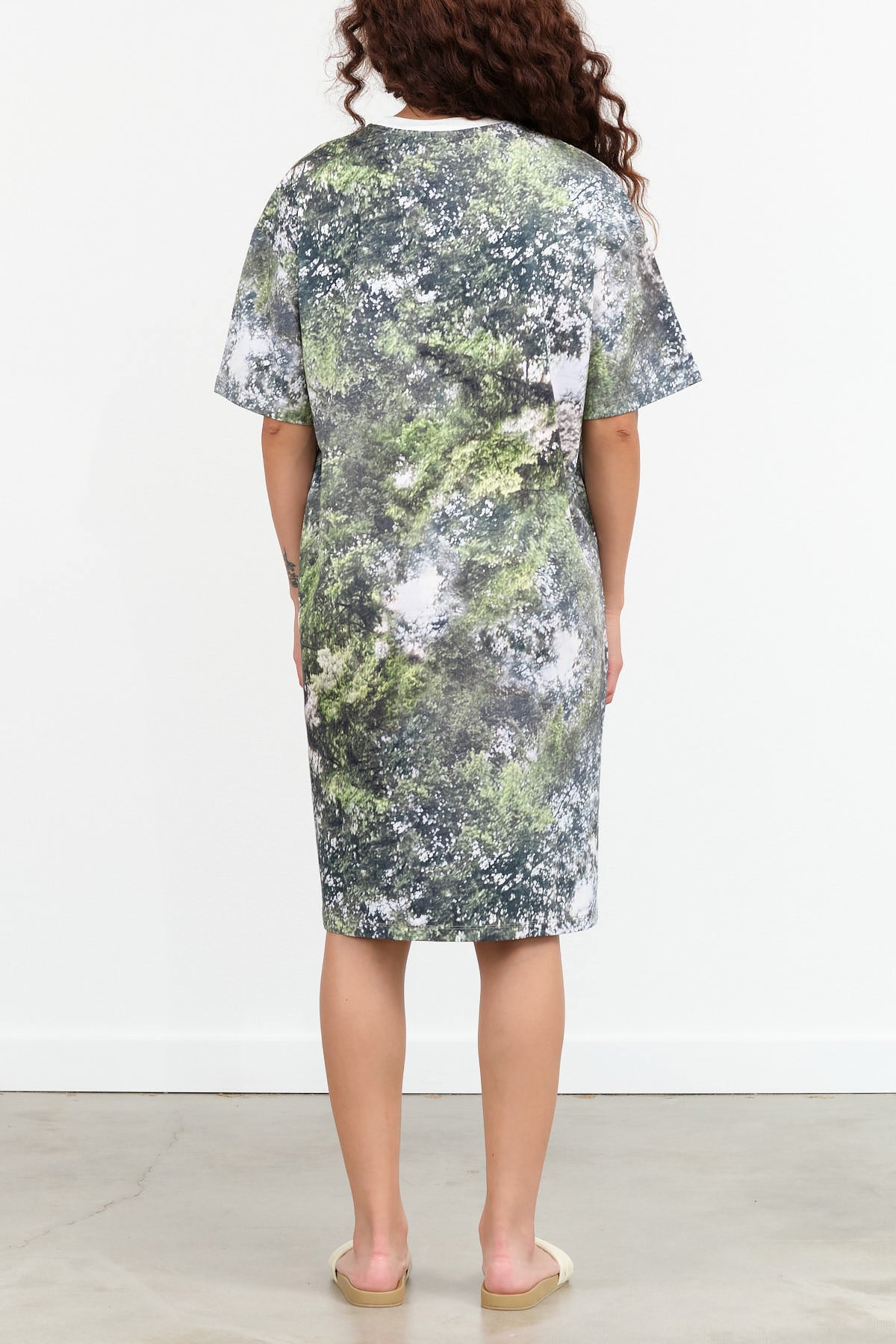 Designer Brand Kowtow Short Sleeve Midi Foliage Dress Forest Print