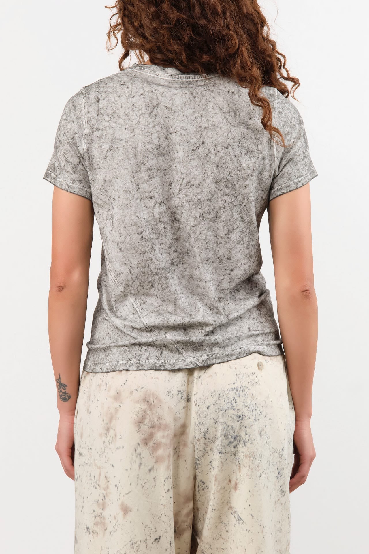 Lauren Manoogian Apparel Womens Tees Bias Baby Tee in Rock Crackle