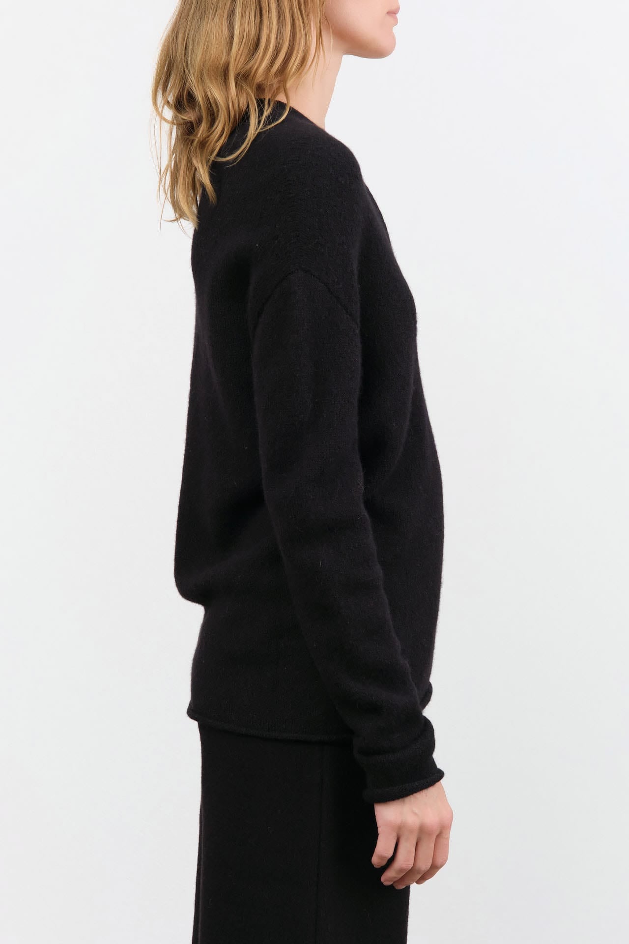 Lauren Manoogian Apparel Womens Sweaters Soft V Neck in Black