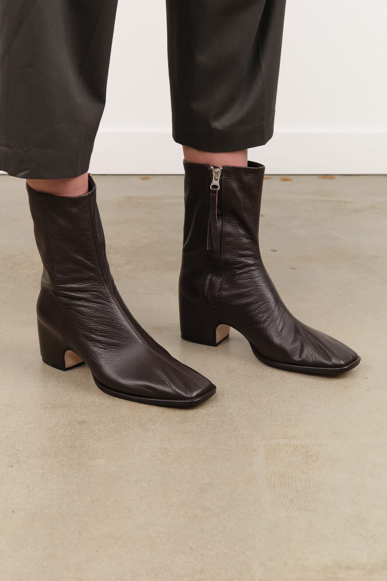 Lauren Manoogian Accessories Womens Shoes Square Arch Boot in Espresso