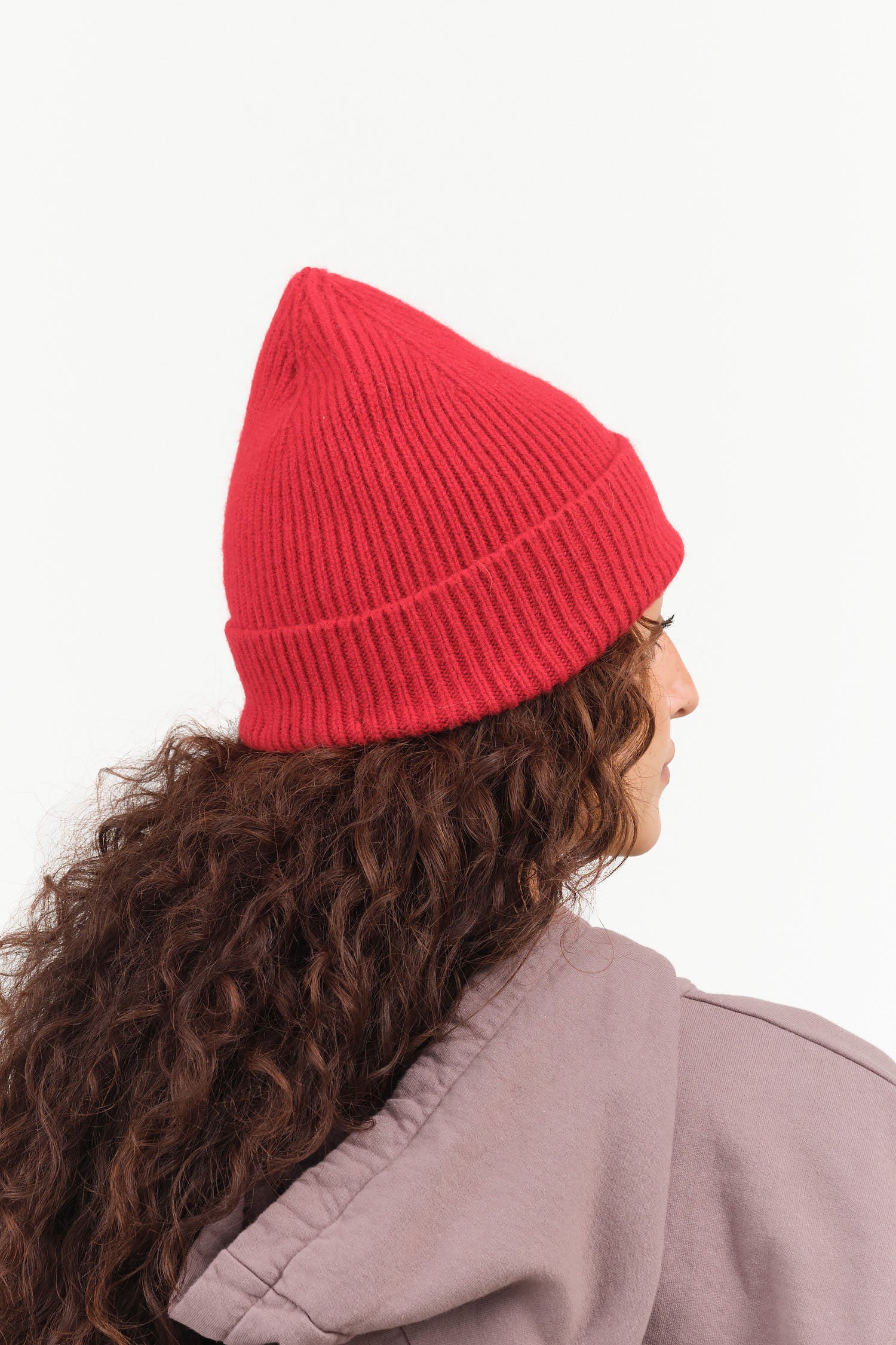 Le Bonnet Cashmere Beanie in Framboise Red