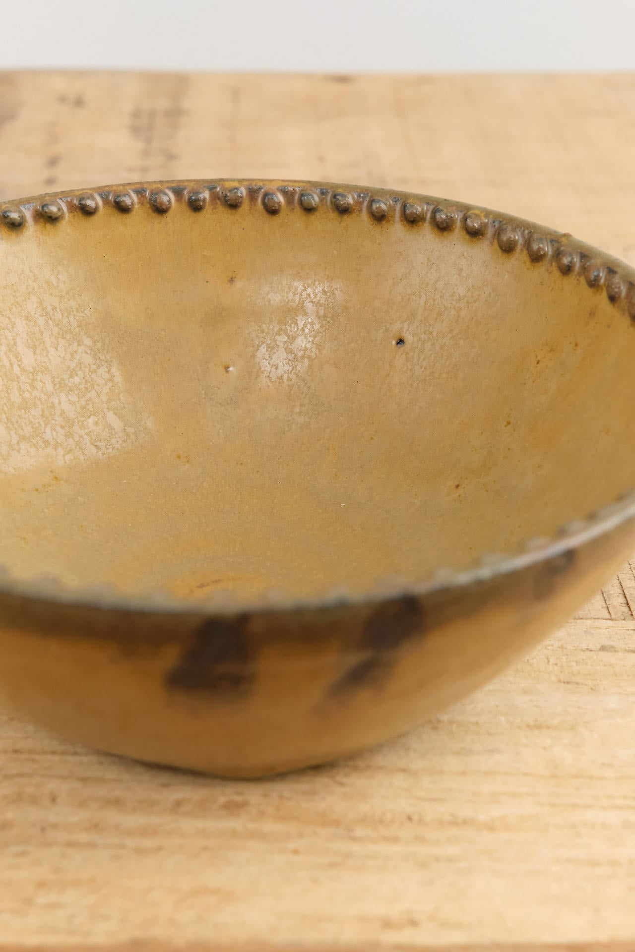 Lesley Anton Home Kitchen Dishware Bead Bowl in Kelp Kelp