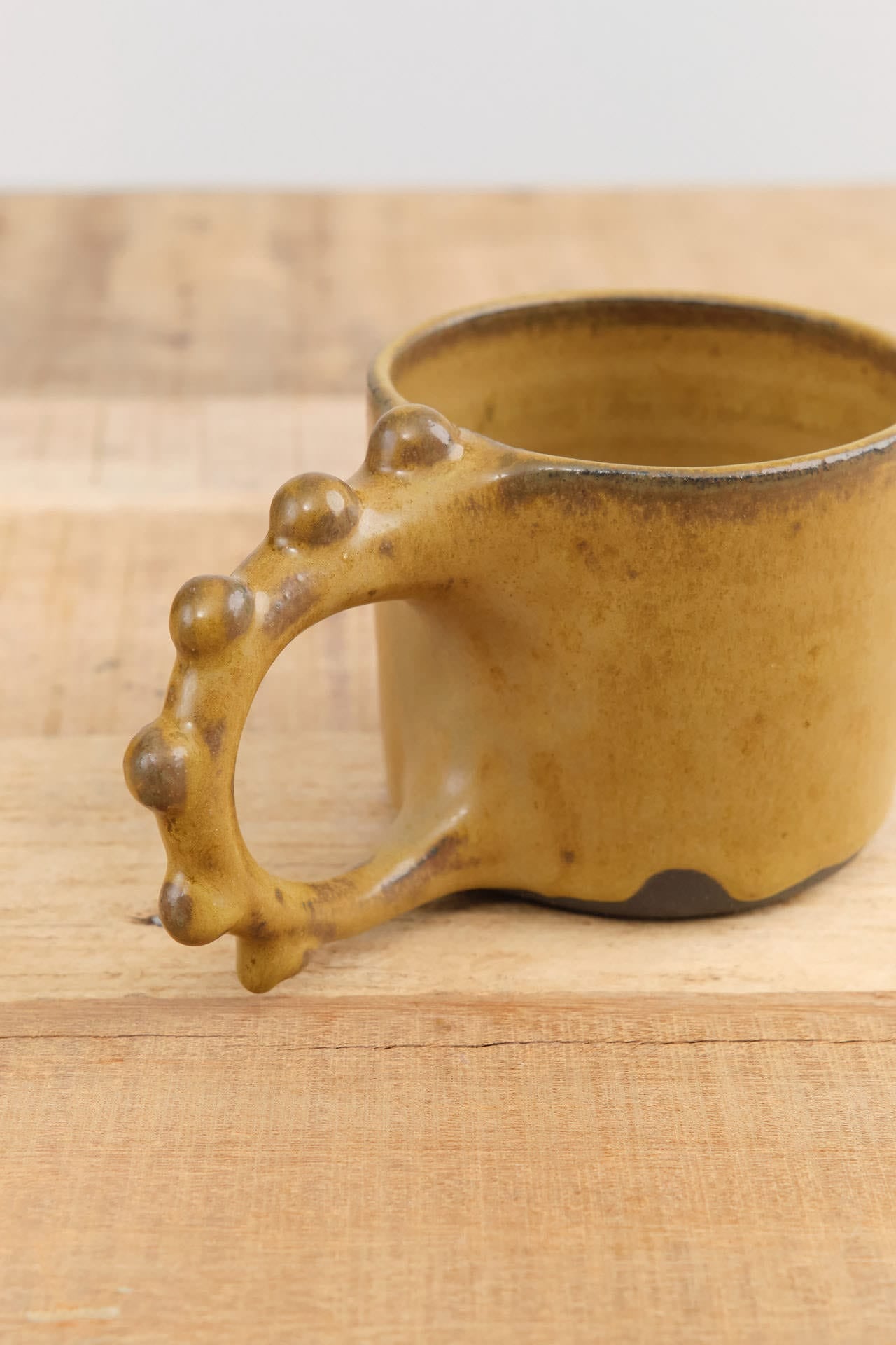 Lesley Anton Home CoffeeTea Bead Mug in Kelp Kelp