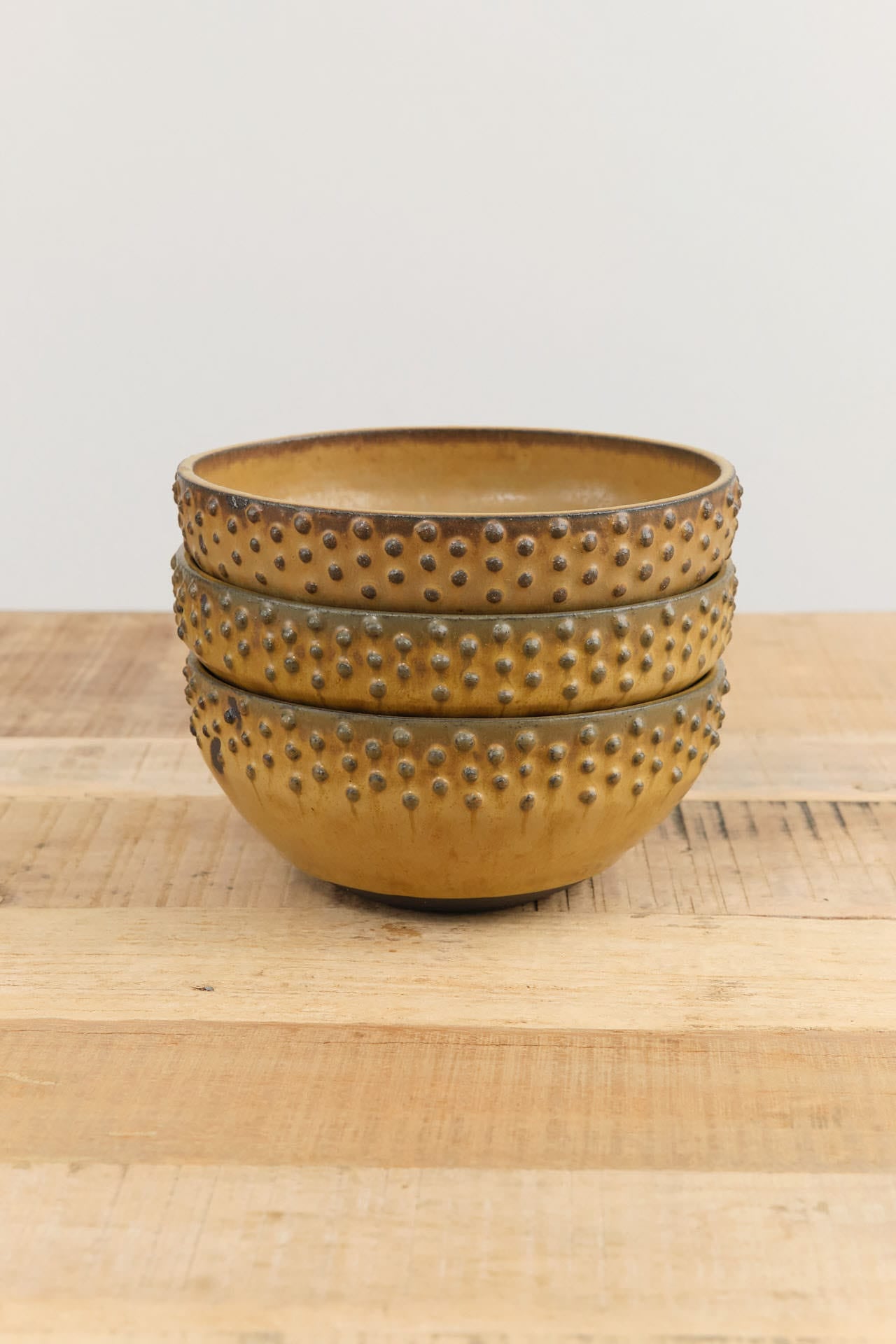 Lesley Anton Home Kitchen Dishware Dot Bowl in Kelp Kelp