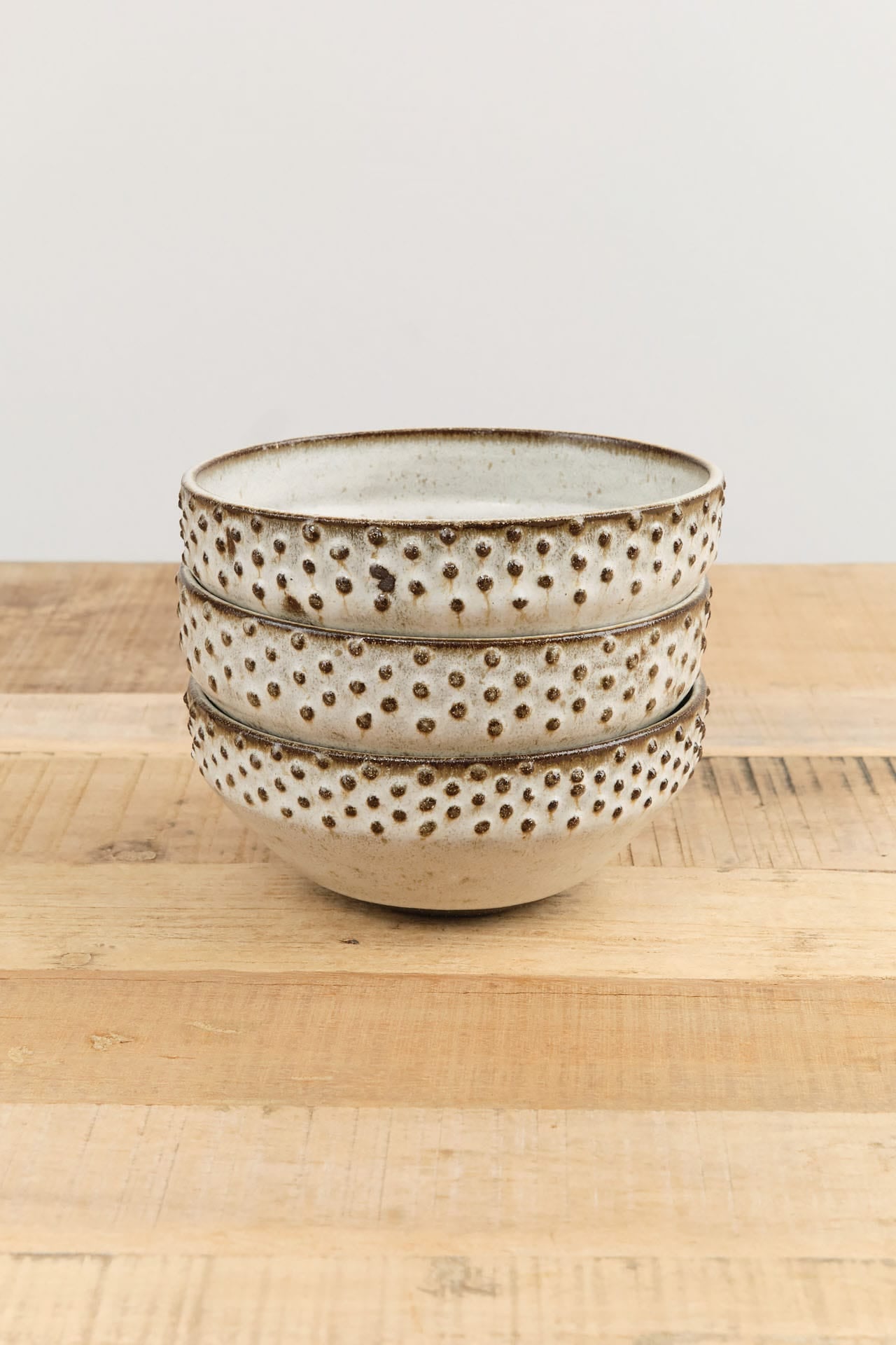 Lesley Anton Home Kitchen Dishware Dot Bowl in Moon Moon