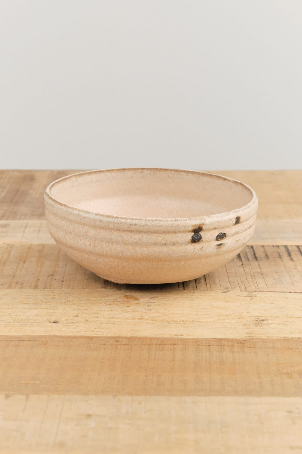 Lesley Anton Home Kitchen Dishware Rib Bowl in Dusk Dusk