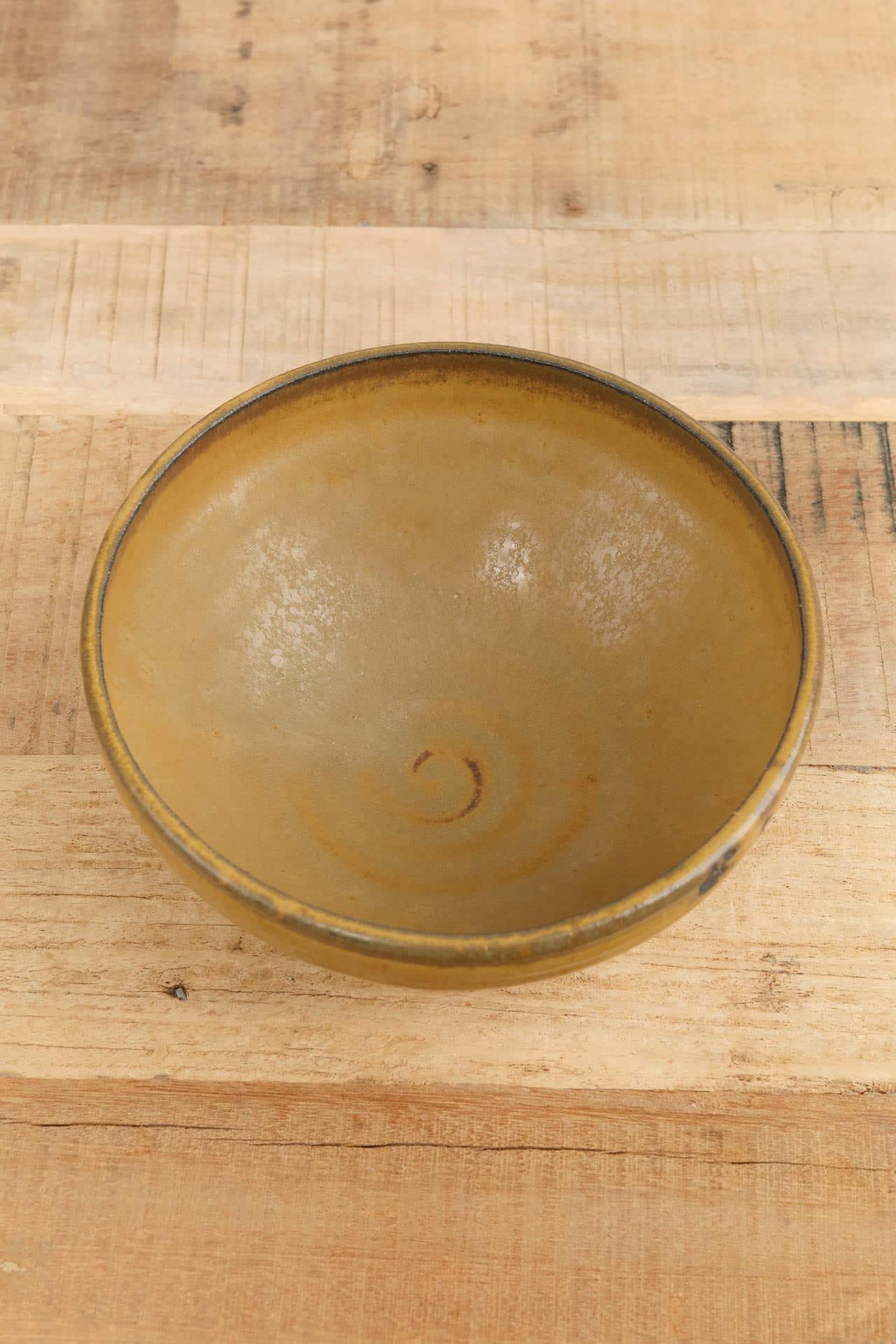Lesley Anton Home Kitchen Dishware Rib Bowl in Kelp Kelp