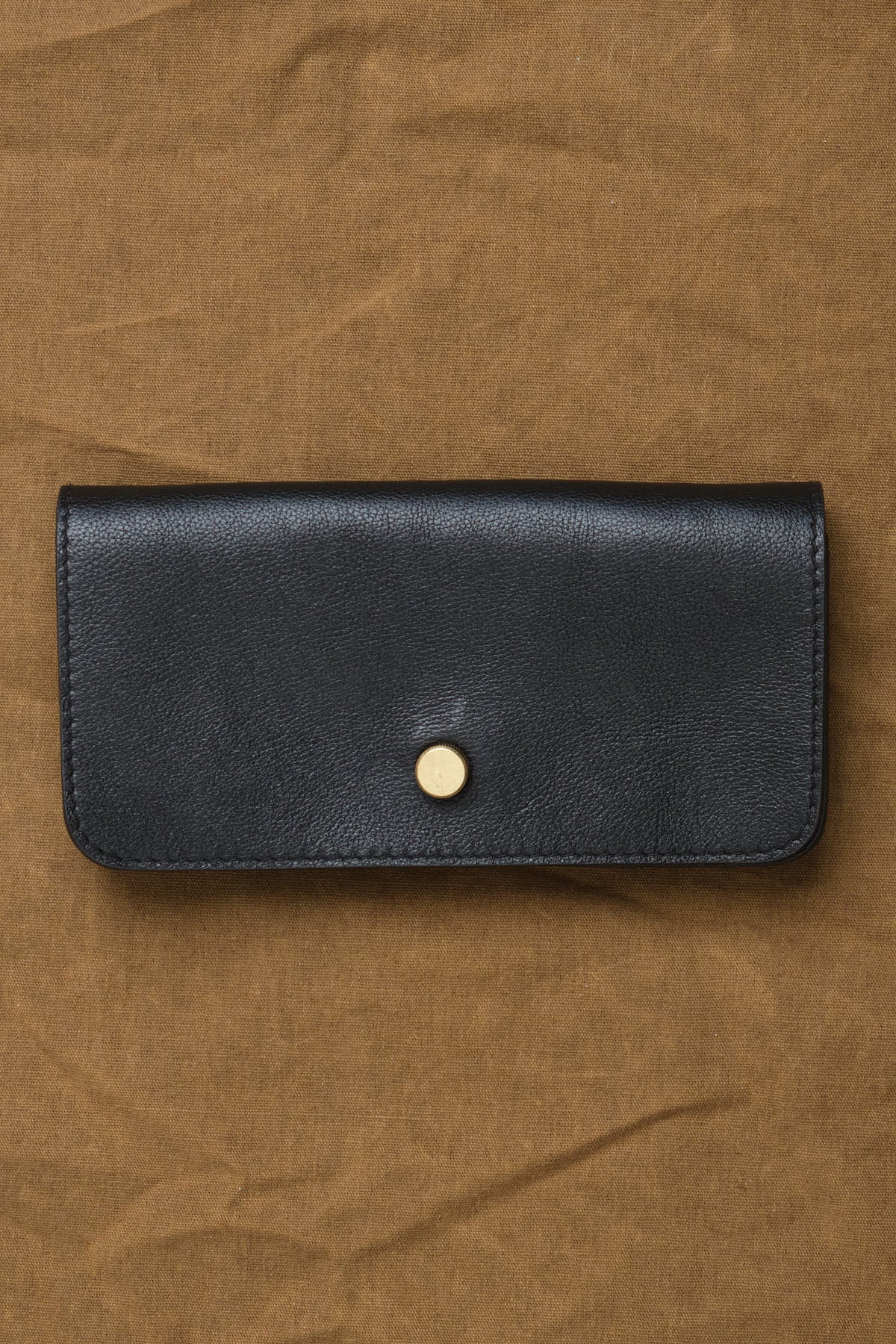 Brass Closure Black Leather Wallet