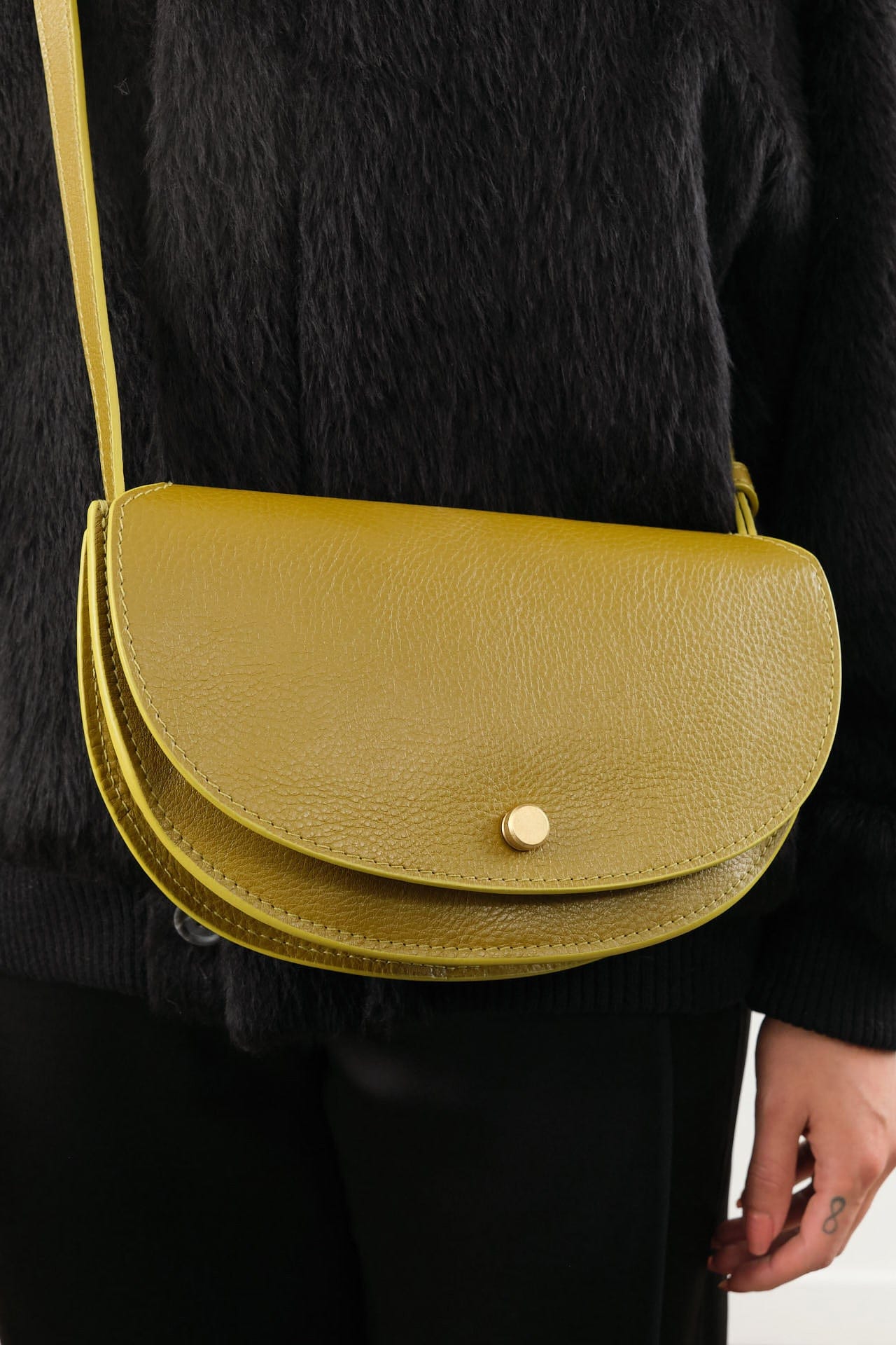 Lindquist Accessories Bags Mezzo Bag in Green Ochre Green Ochre / 10.75" W  X 7" H X 2.5" D