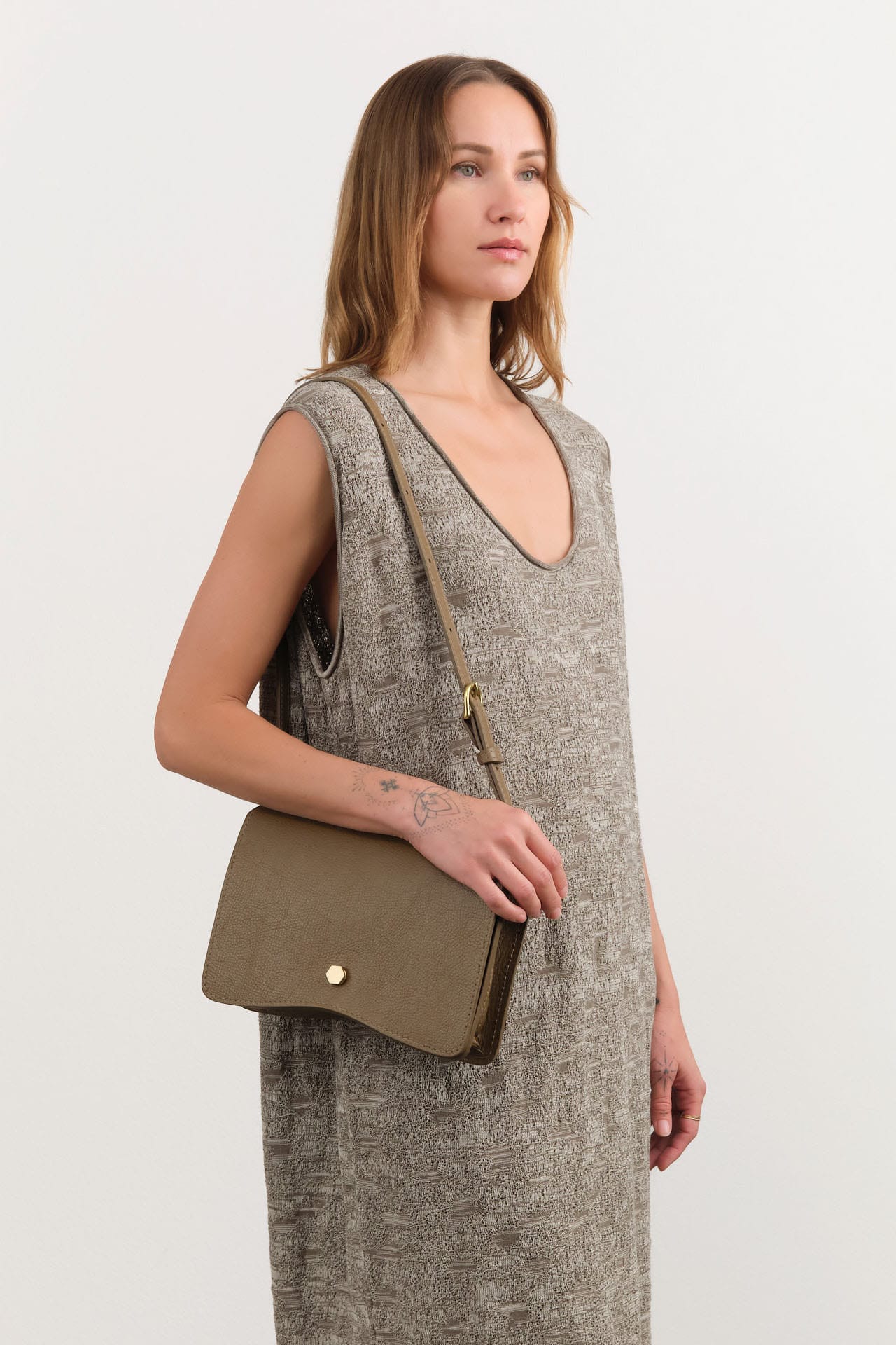 Lindquist Accessories Bags Val Bag in Otter Otter / 7.5" H X 10.25" W X 2" D