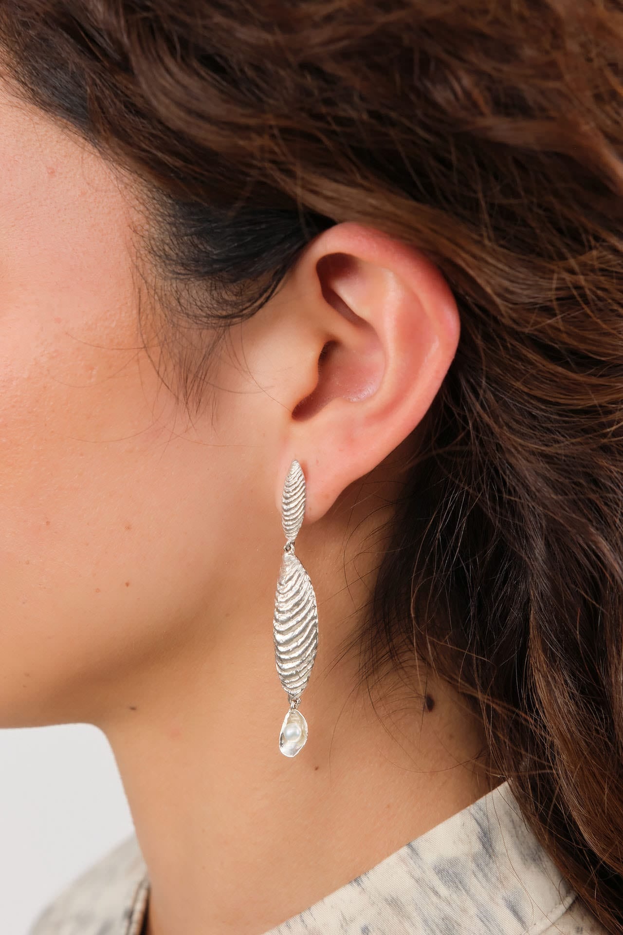 Loren Stewart Jewelry Earrings Driftline Earrings Pearl / Pair