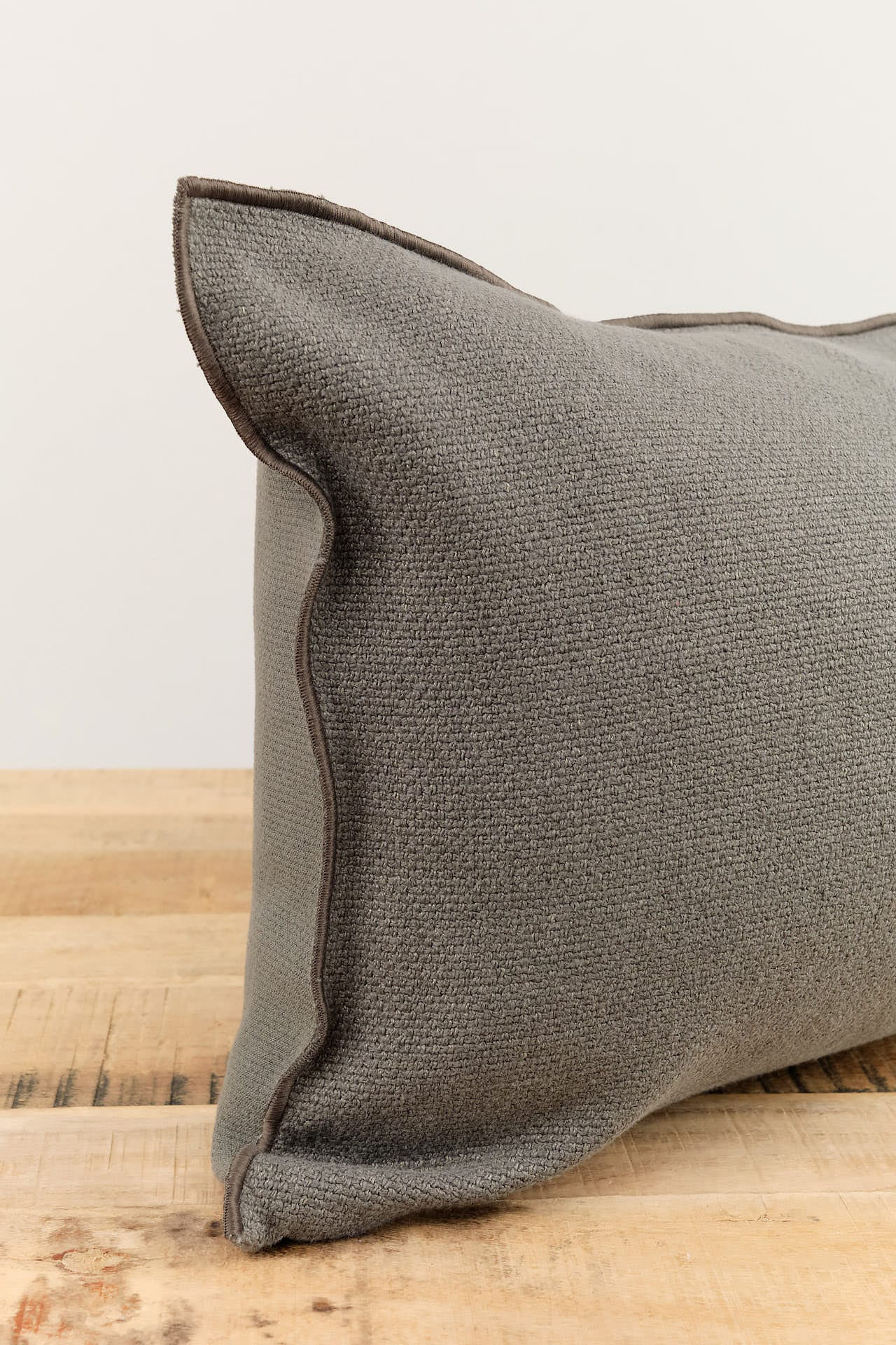 Maison De Vacances Home Pillows 16" X 24" Canvas Formentera Vice Versa Cushion in Ardoise Ardoise / 16" X 24"