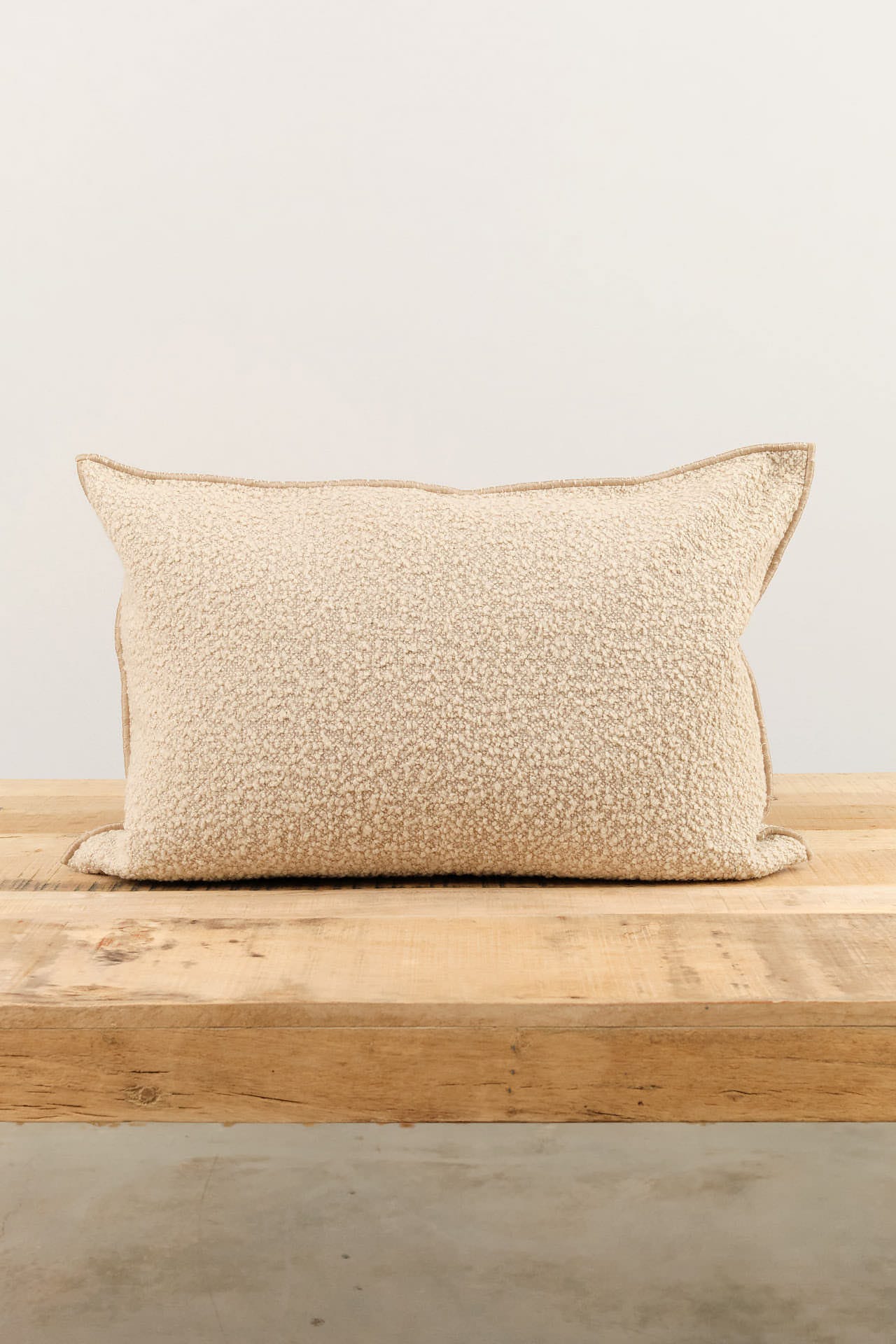Maison De Vacances Home Pillows 16" X 24" Canvas Wooly Cushion in Naturel Naturel / 16" X 24"