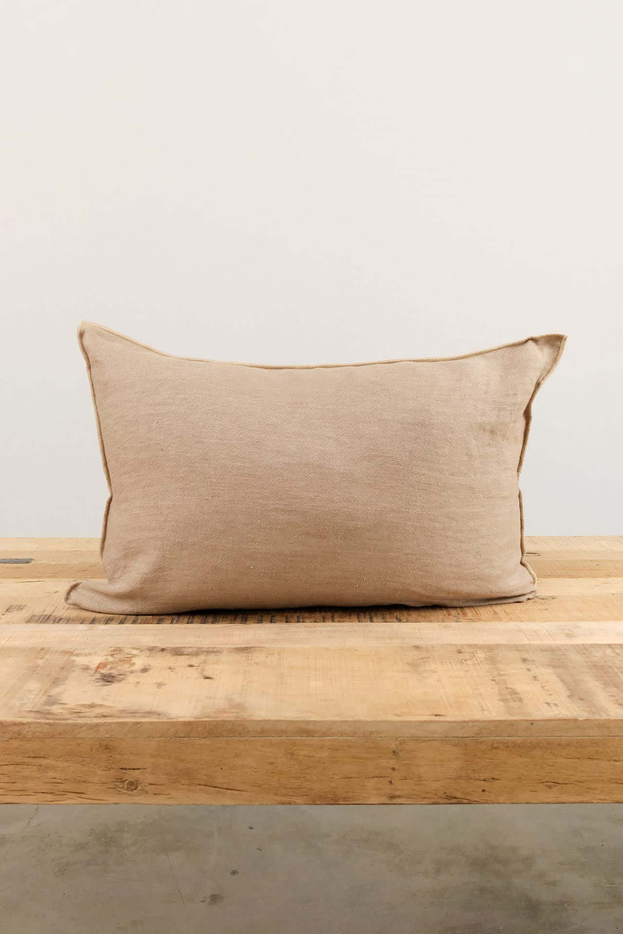 Maison De Vacances Home Pillows 16" X 24" Crumpled Washed Linen Vice Versa Cushion in Taupe Taupe/Ciment / 16" X 24"