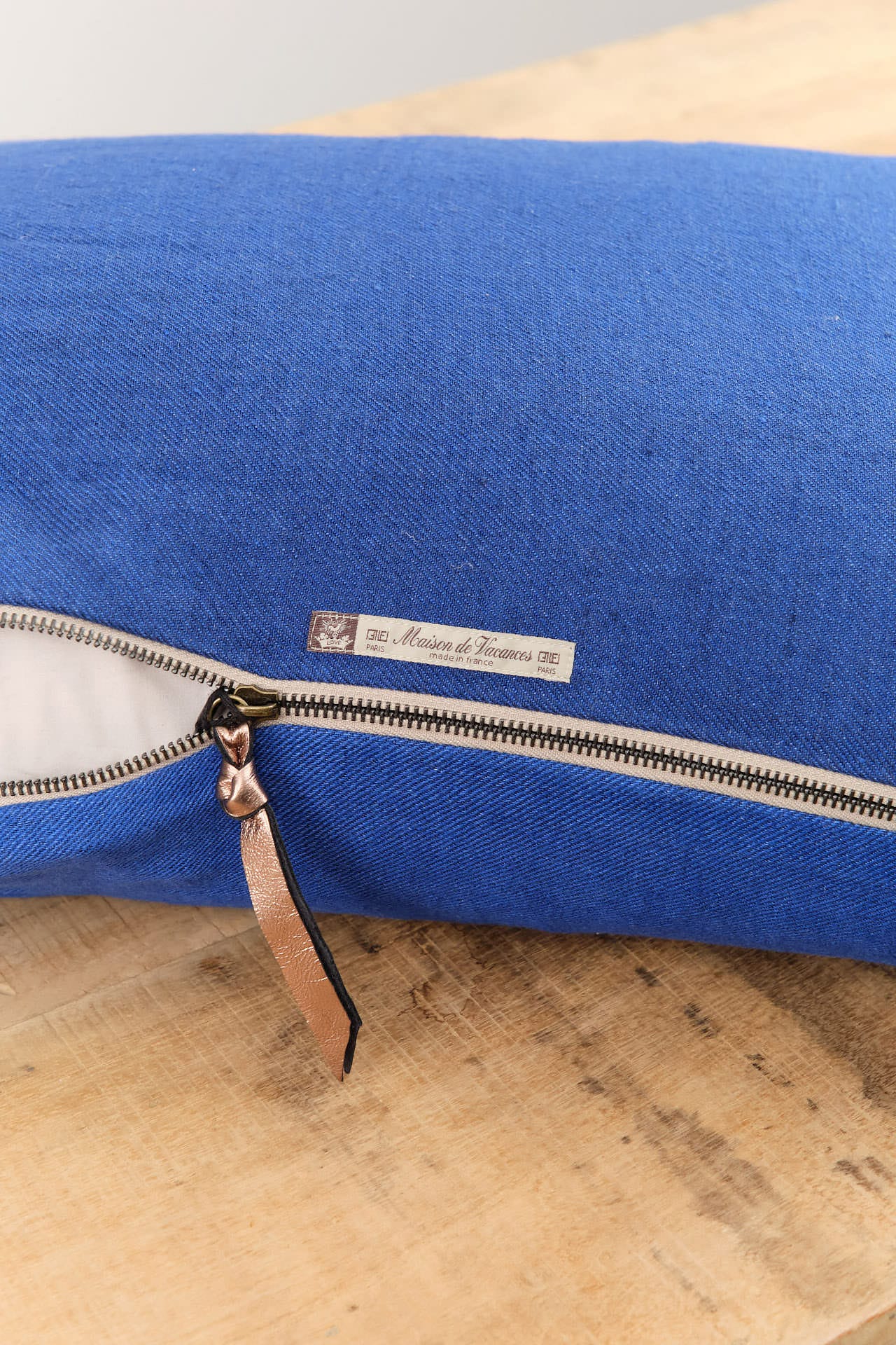 Maison De Vacances Home Pillows 16" X 24" Crumpled Washed Linen Vice Versa Cushion in Cobalt Cobalt/Indigo / 16" X 24"