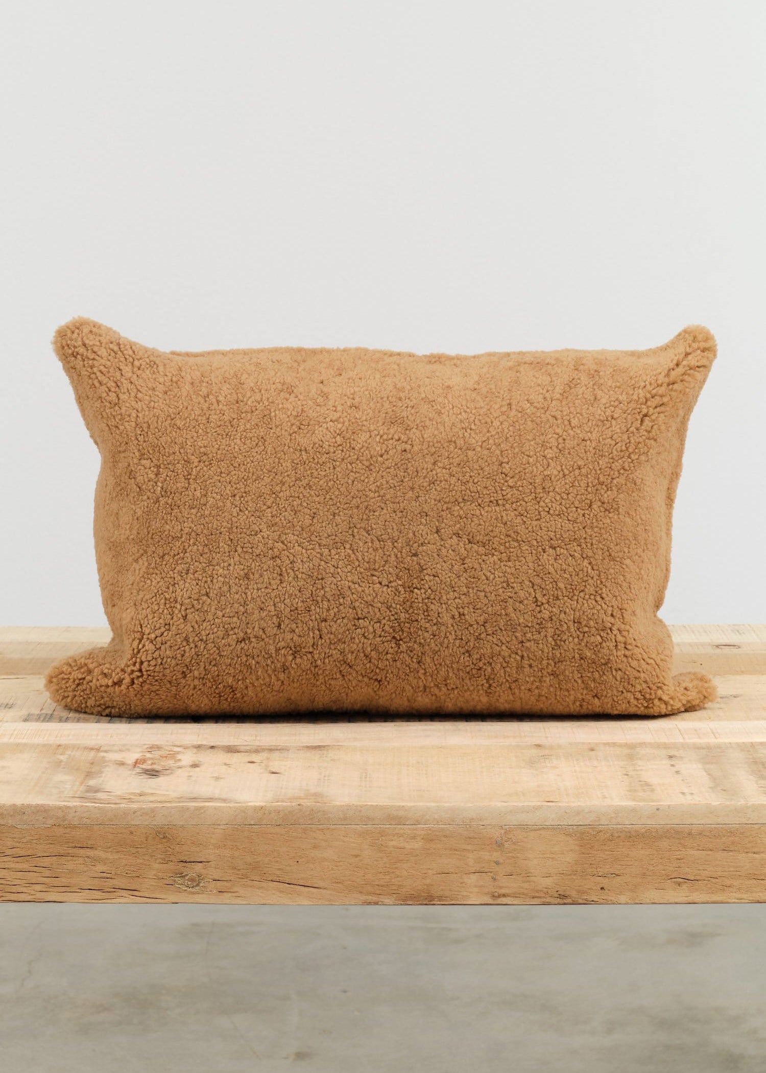 Maison De Vacances Home Pillows 16" X 24" Sheep Vice Versa Cushion in Havane Havane / 16" X 24"