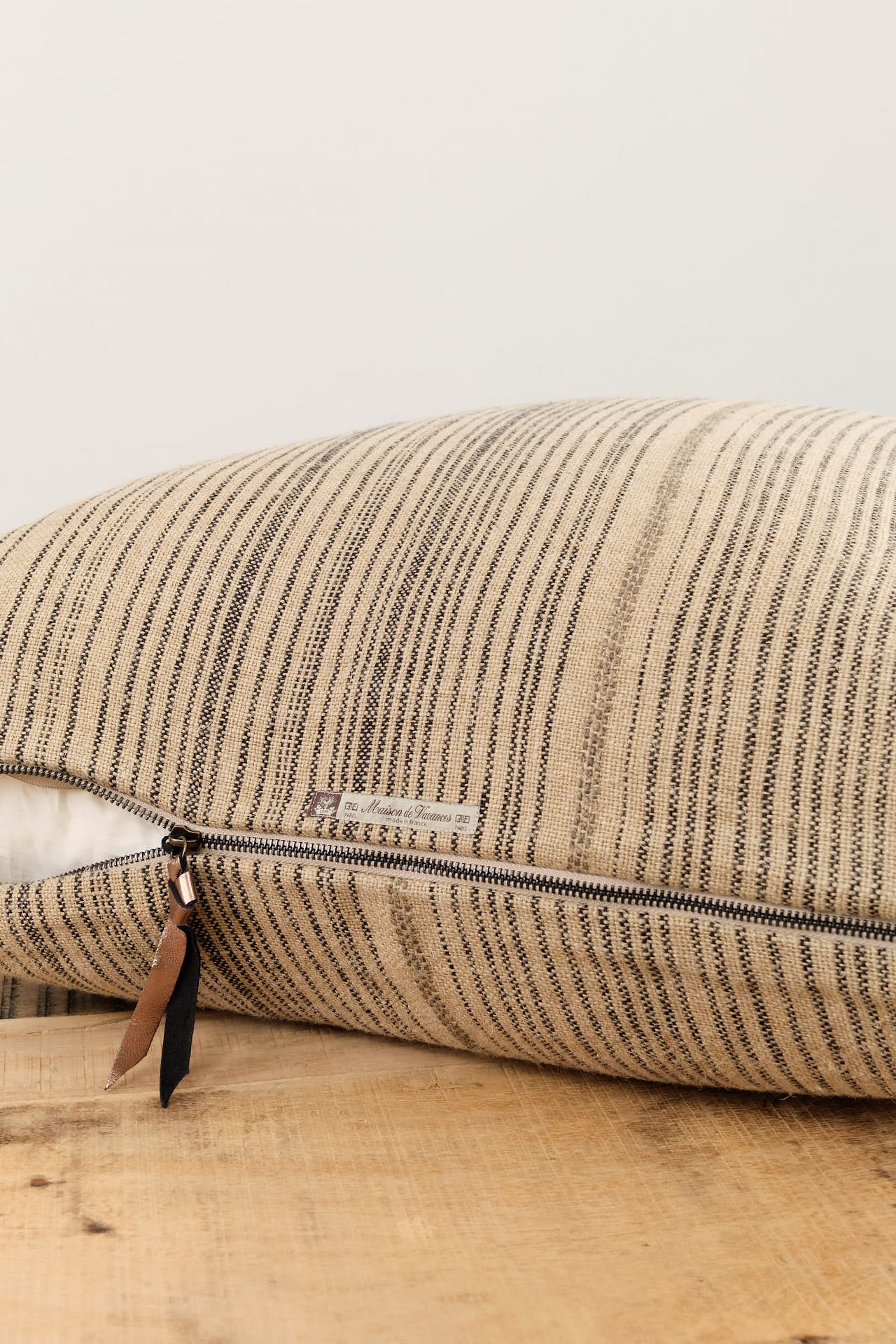 Maison De Vacances Home Pillows 26" X 26" Byzance Canvas Rustique Cushion Naturel/Noir / 26" X 26"