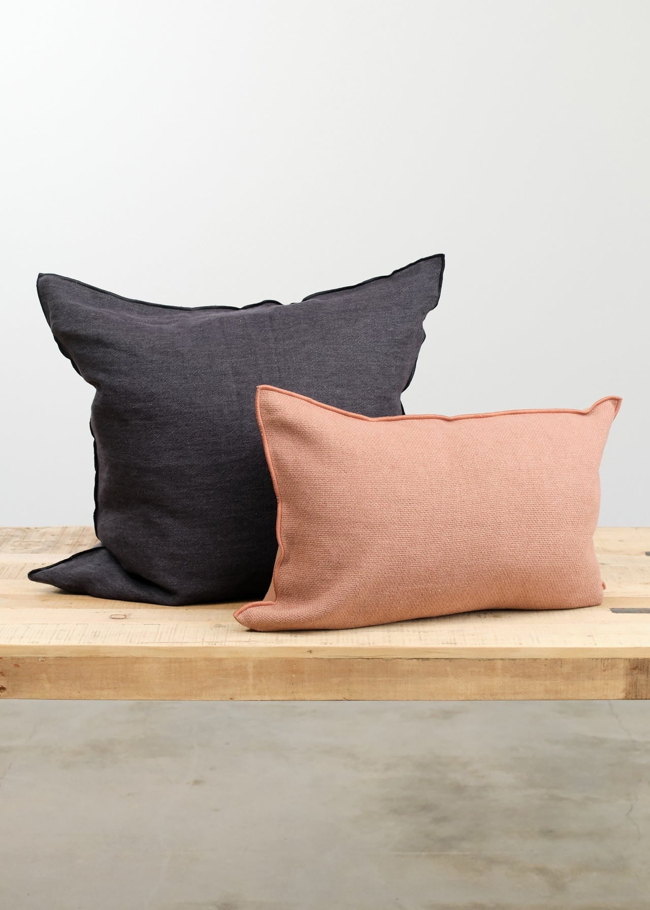 Maison De Vacances Home Pillows 26" X 26" Crumpled Washed Linen Vice Versa Cushion in Charbon Charbon/Anthracite / 26" X 26"