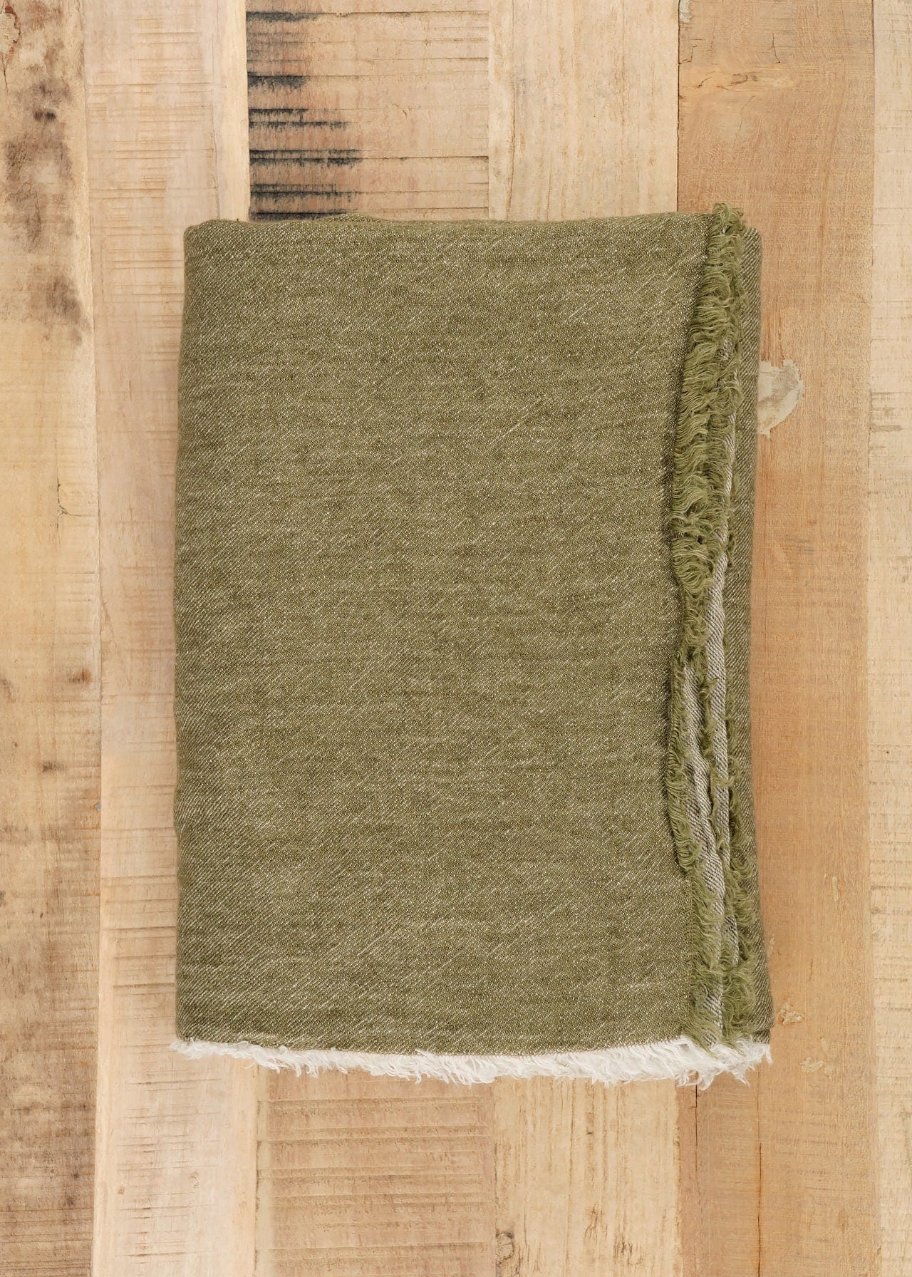 Maison De Vacances Home Throws Crumpled Washed Linen Vice Versa Fringed Throw in Kaki Kaki/Givre / 55" L X 98.5" W