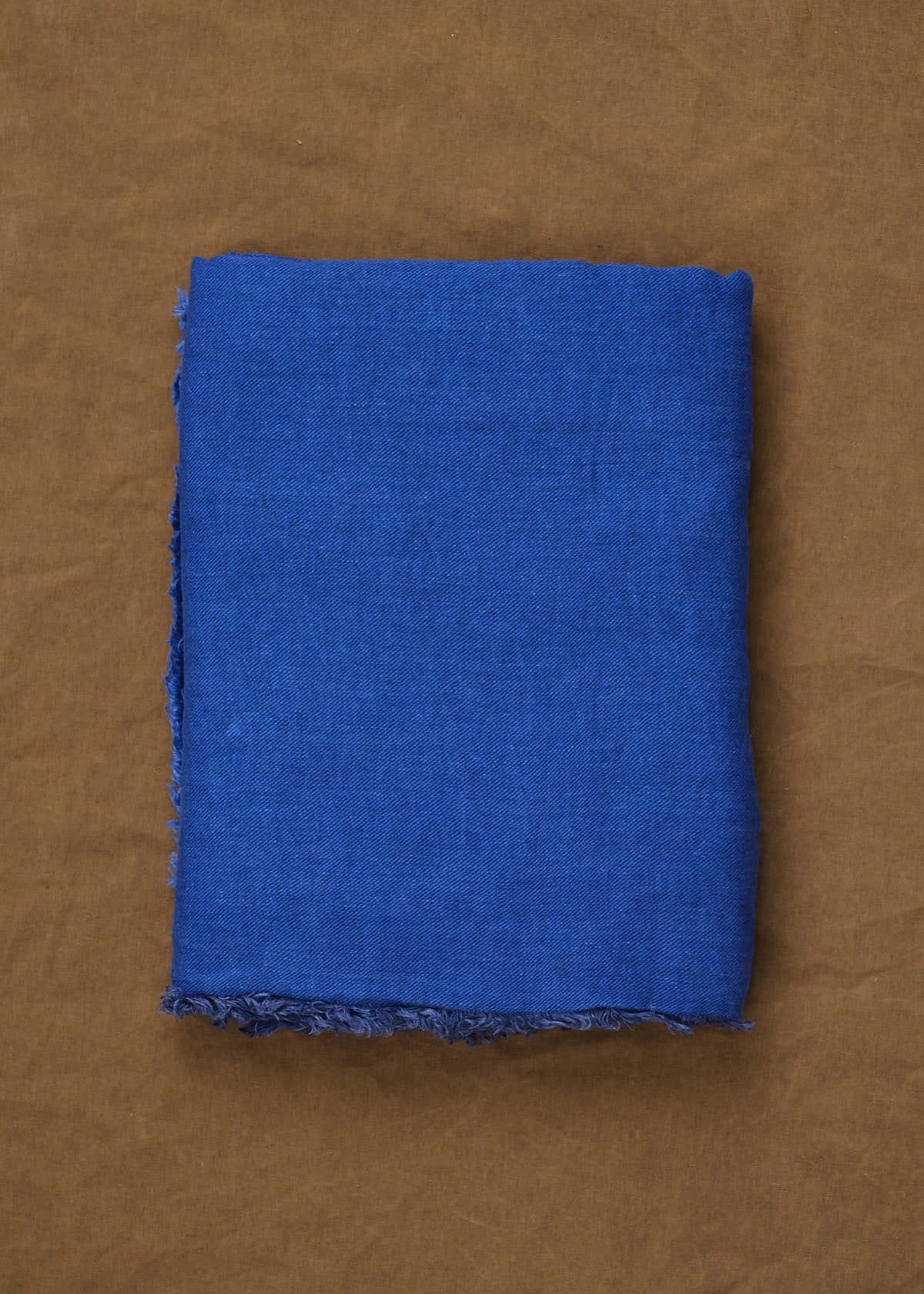 Maison De Vacances Home Throws Crumpled Washed Linen Vice Versa Fringed Throw in Cobalt Cobalt/Indigo / 55" x 98.5"
