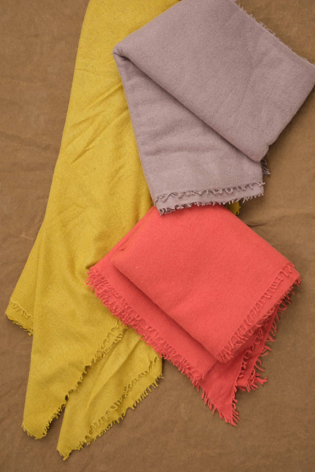 Grouped Cashmere Fringed Throw in Curry