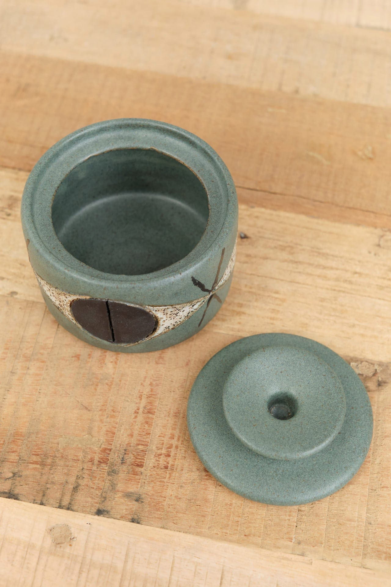 Matthew Ward Studio Art Ceramics Medium Felix Jar in Green Green