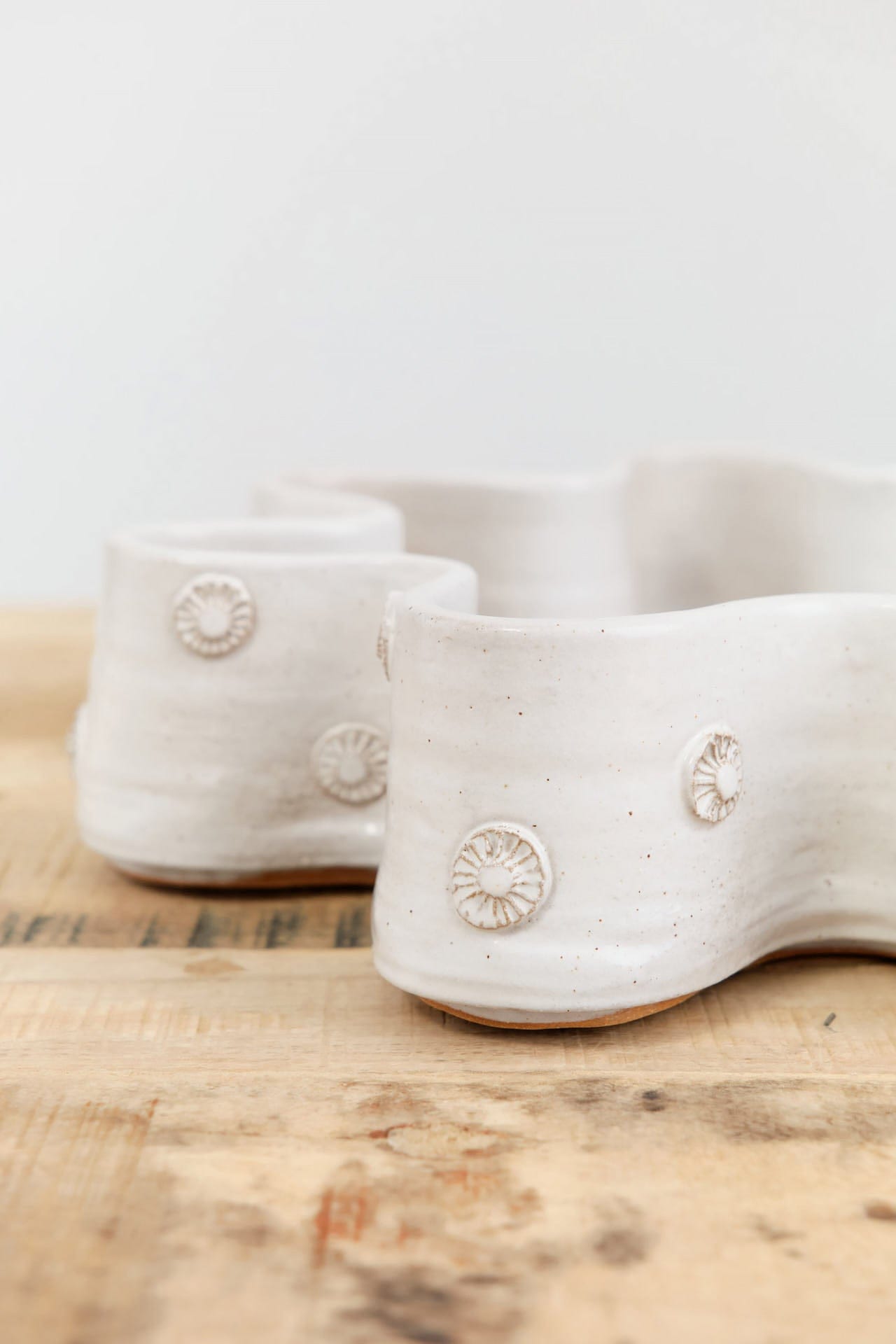 Matthew Ward Studio Home Kitchen Serving Freeform Asters Bowl White