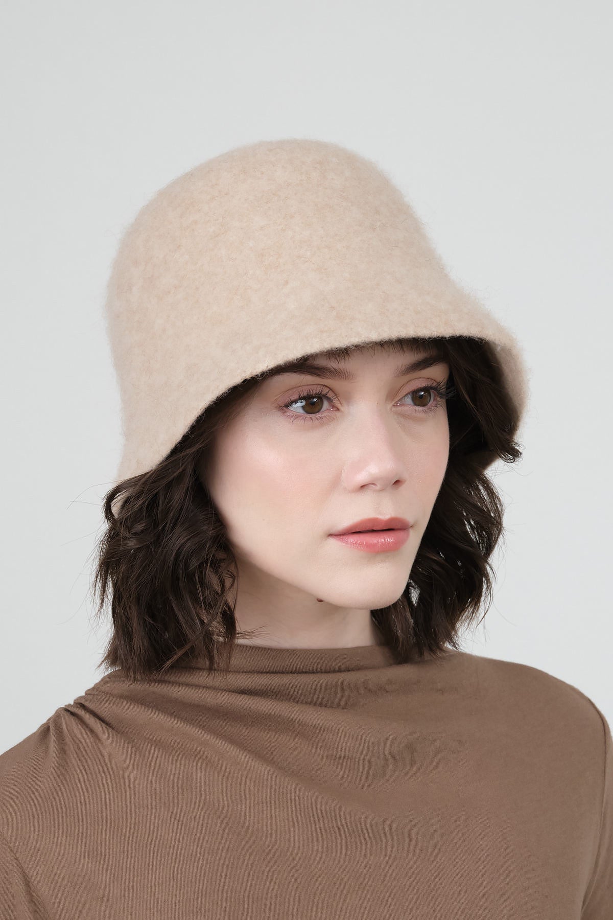 Bell Hat by Mature Ha in Camel Natural