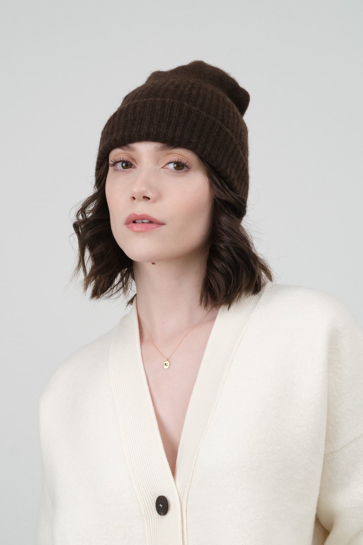 Mature Ha Pleats Knit Cap in Brown