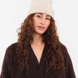 Mature Ha. Accessories Hats Pleats Knit Cap in Natural Natural / One Size