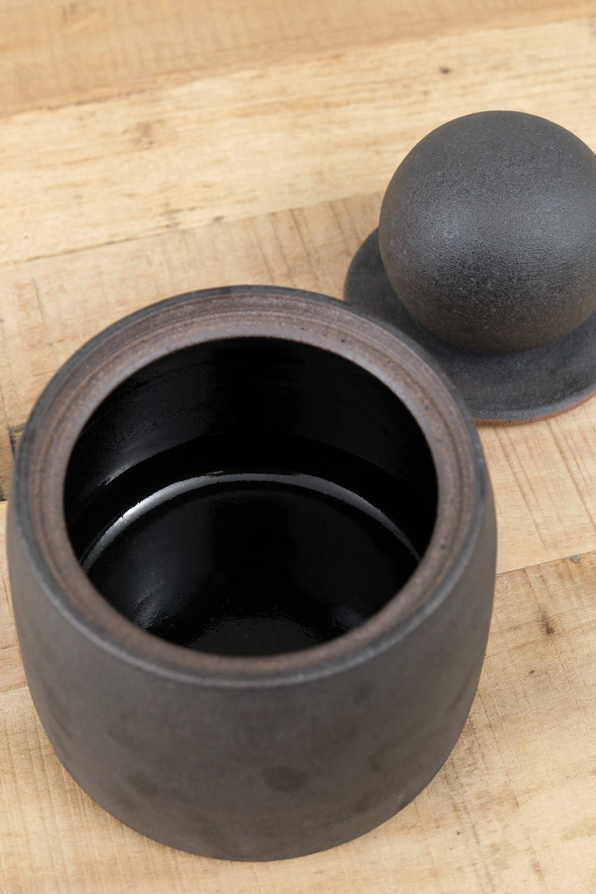 MH Ceramics Home Kitchen Containers Large Stash Jar in Charcoal Charcoal / 5.25" D X 8" H