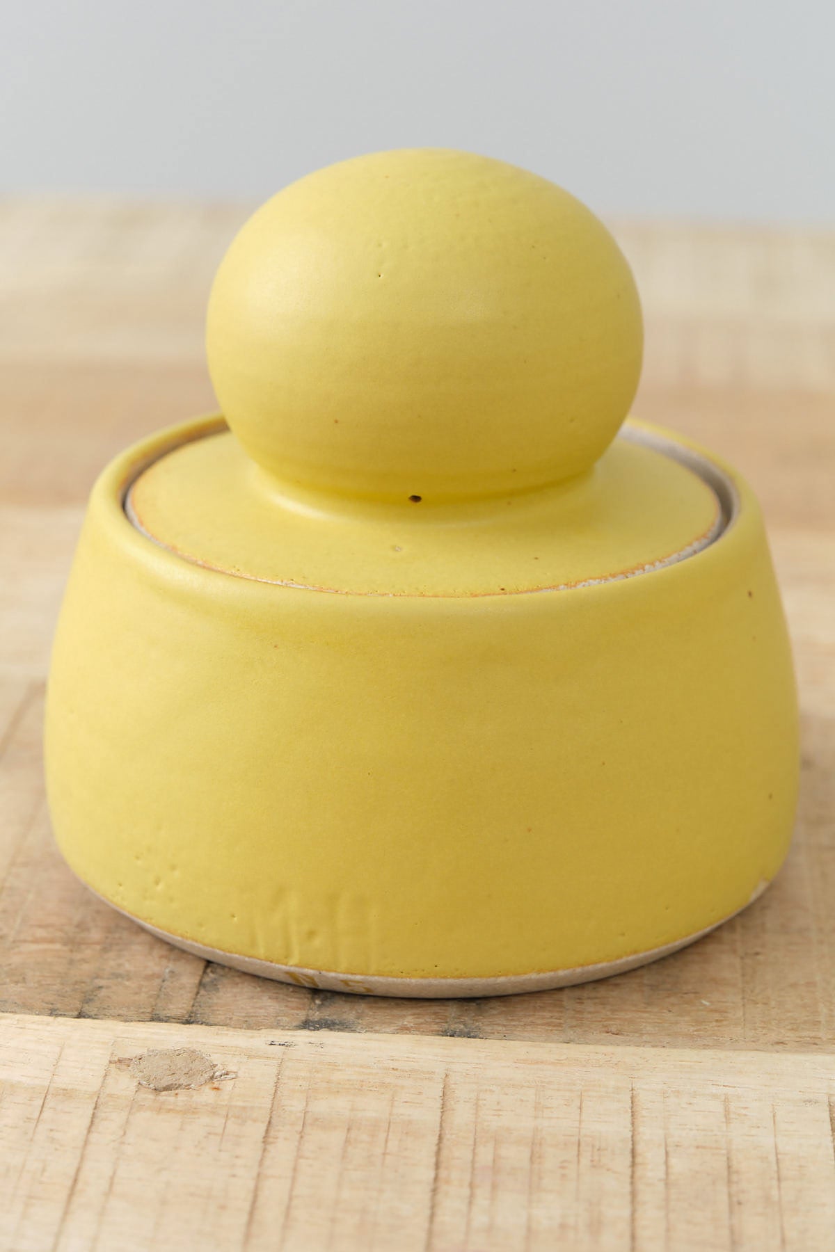 MH Ceramics Mini Stash Jar with Ball Lid in Yellow Saffron