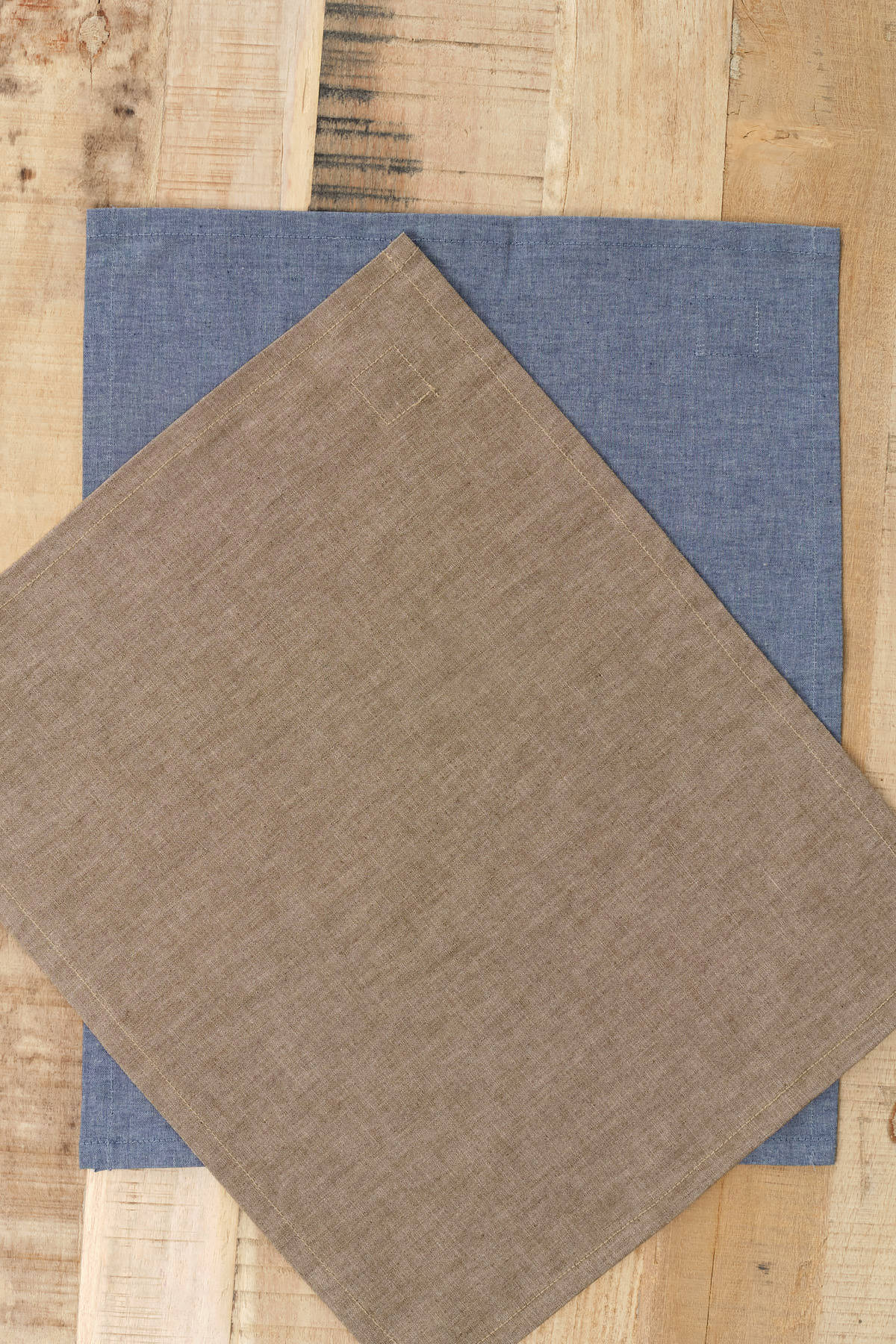 Mi Cocina Chambray Placemat in Bleu and Tan