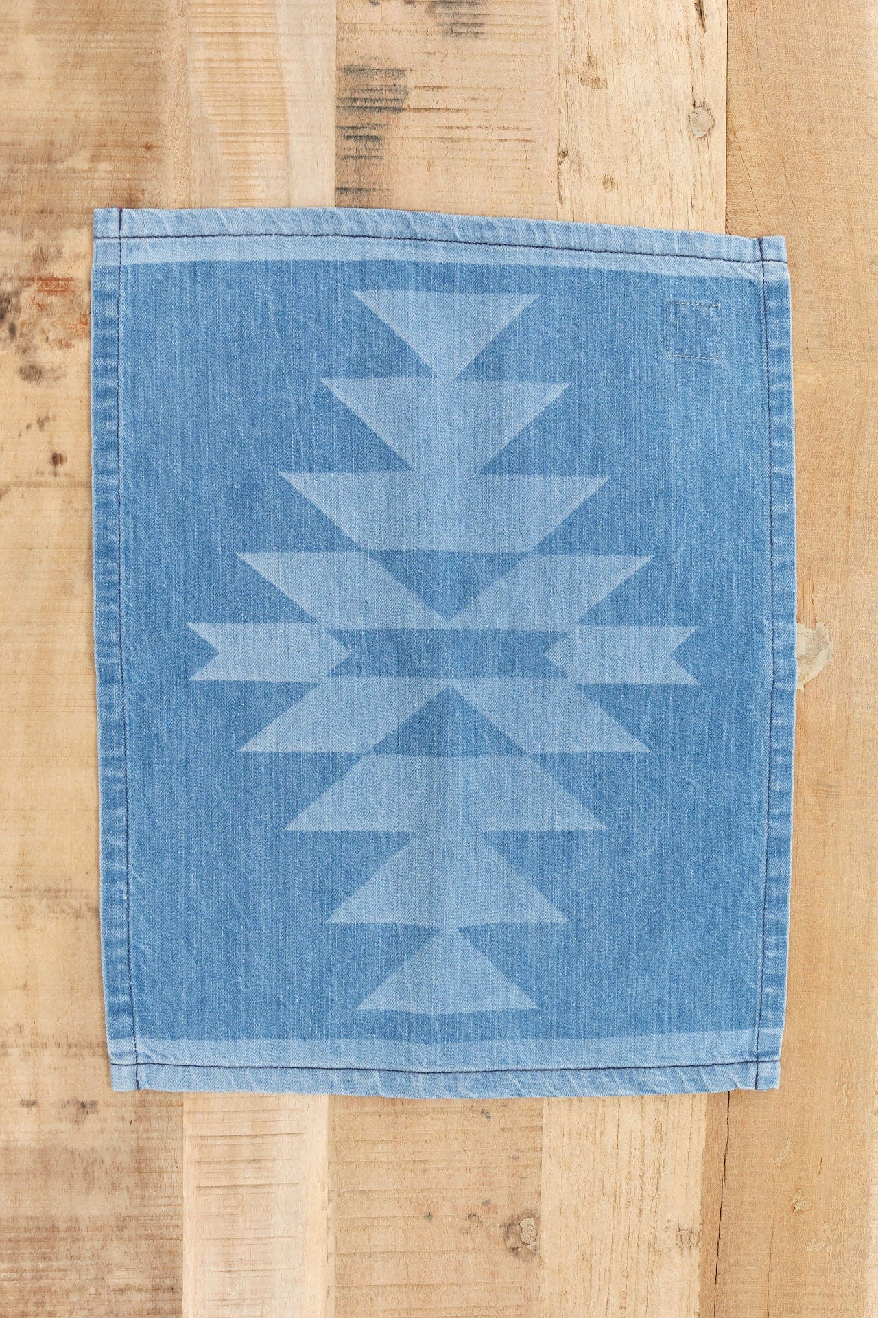 Mi Cocina Home Kitchen Placemats Indigo Denim Placemat Star Light Wash / 14" X 18"