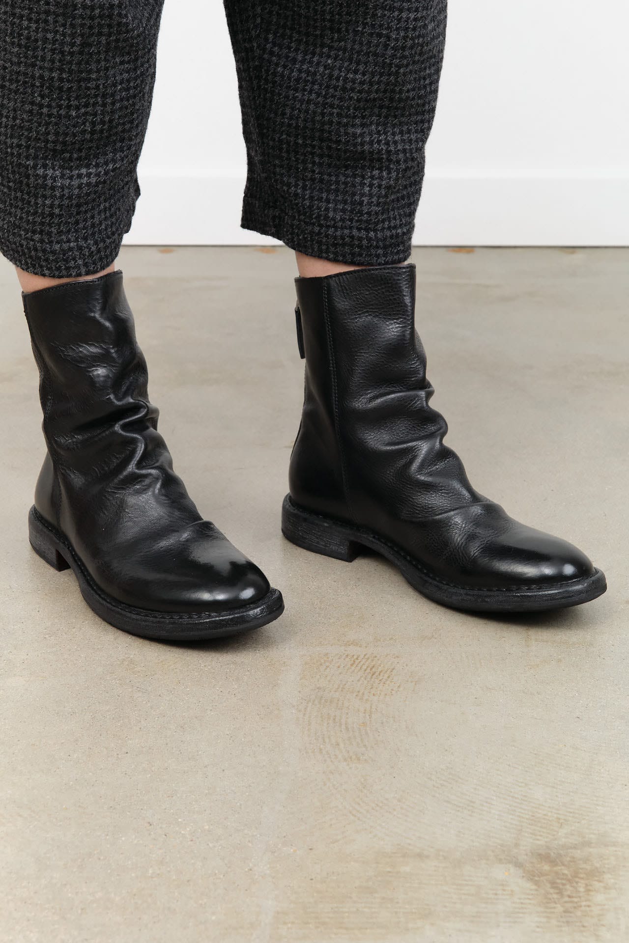 Moma Shoes Accessories Womens Shoes Minsk Zip-Up Ankle Boots in Raw Nero