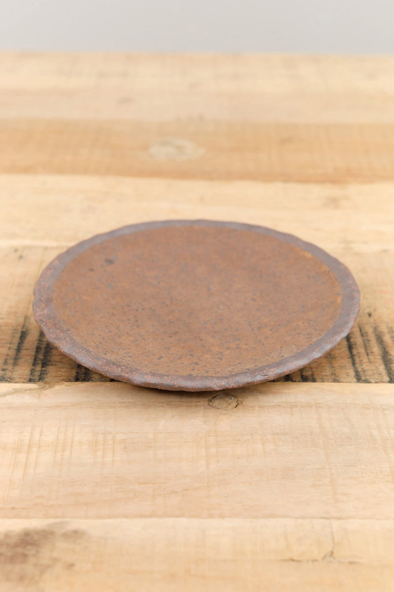 MQuan Art Ceramics Hammered Round Dish in Full Moon Med Brown Full Moon Med Brown / 5.25" Dia