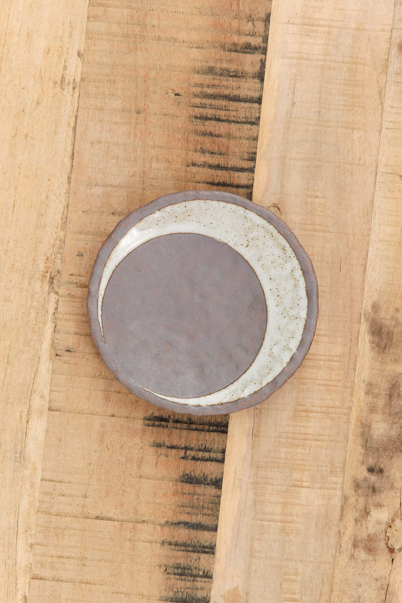 MQuan Art Ceramics Hammered Round Dish in Tucker Crescent Tucker Crescent / 5.25" Dia