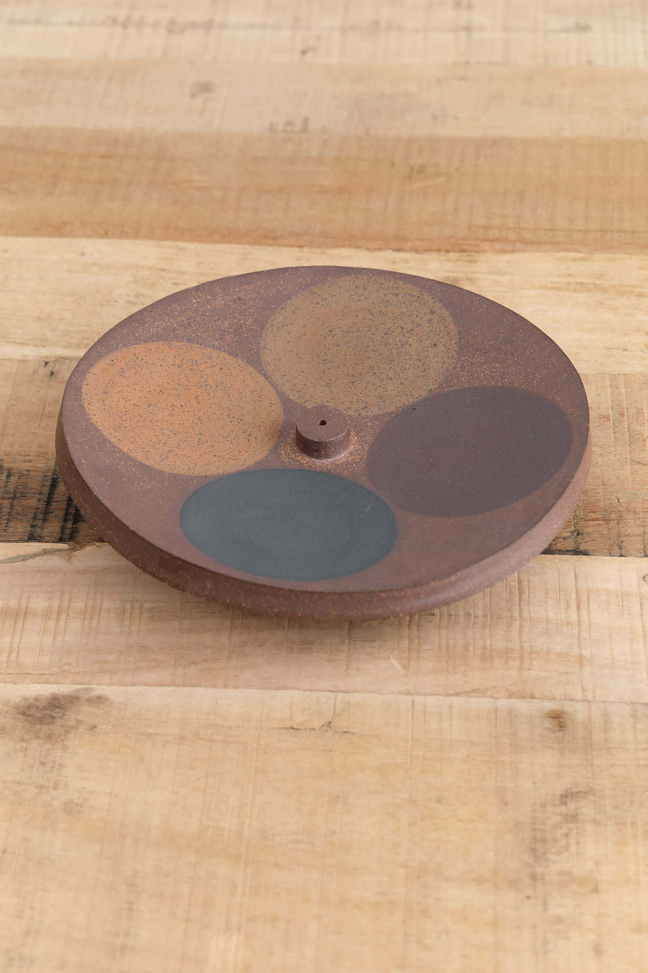 MQuan Art Ceramics Reliquary Burner Four Black/Tucker / 8" Dia X 2" H