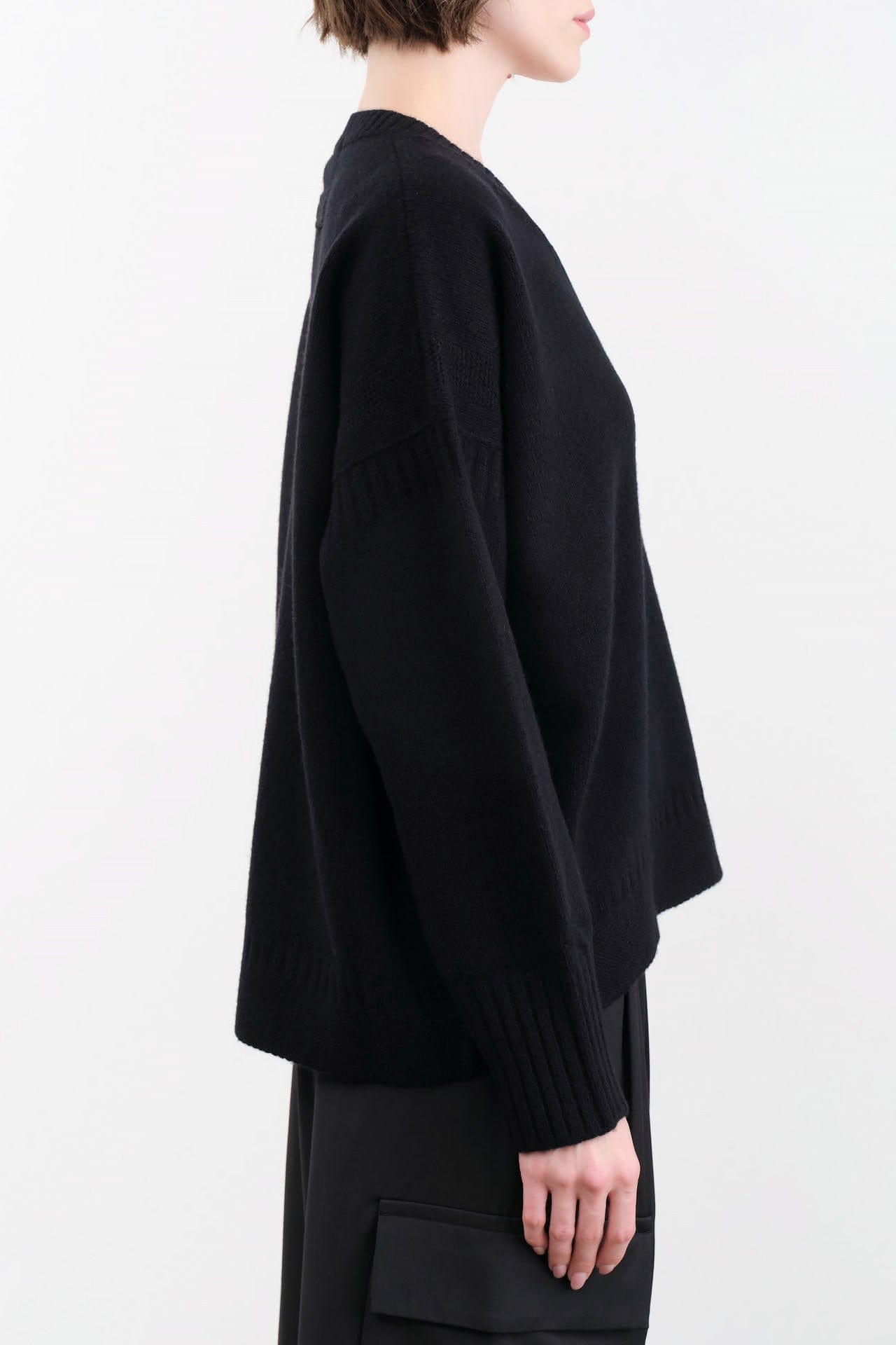 Nicholson & Nicholson Apparel Womens Sweaters Aura Top Black / One Size