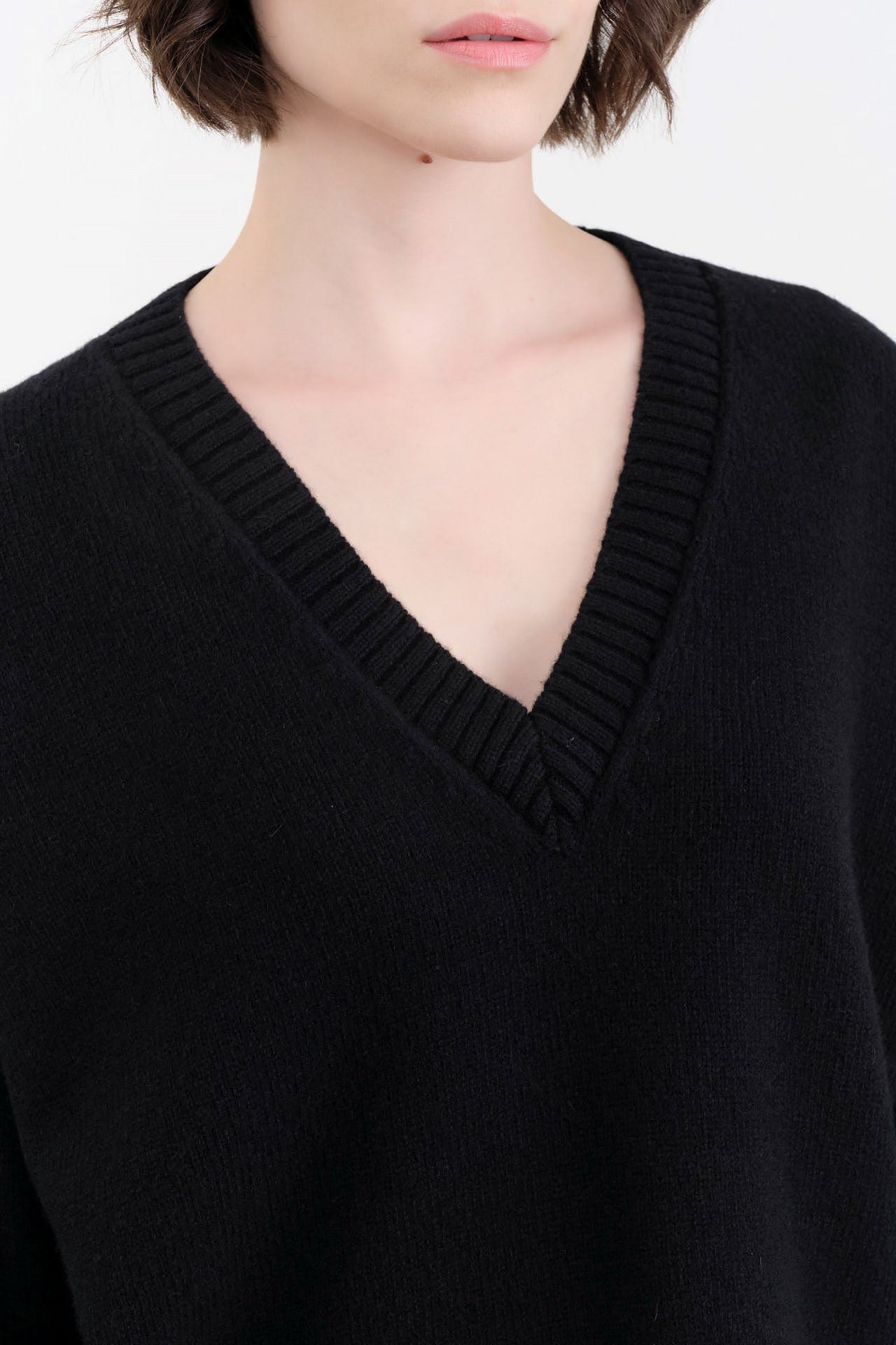 Nicholson & Nicholson Apparel Womens Sweaters Aura Top Black / One Size