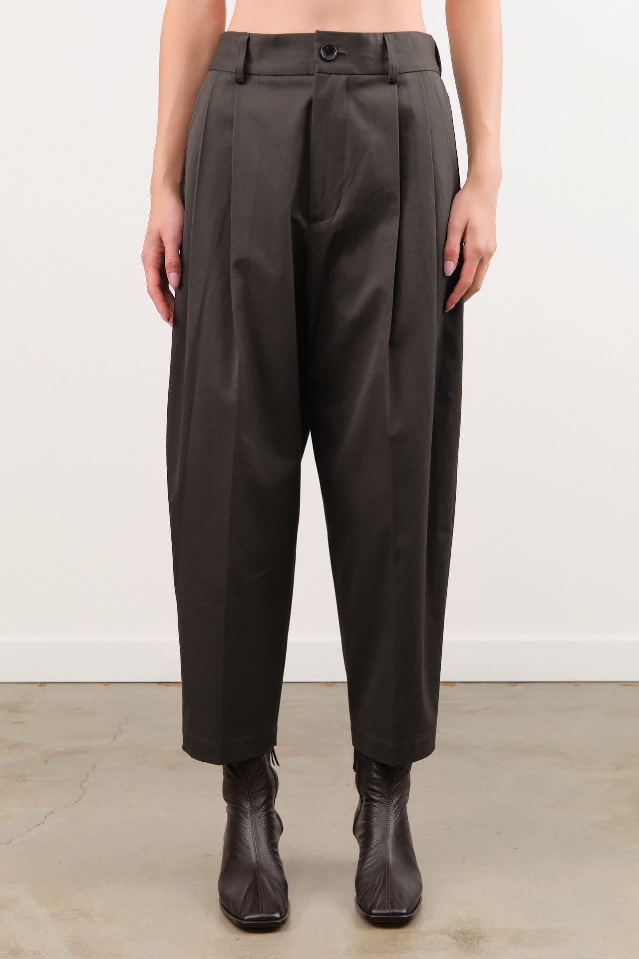 Nicholson & Nicholson Apparel Womens Pants Leno Pants