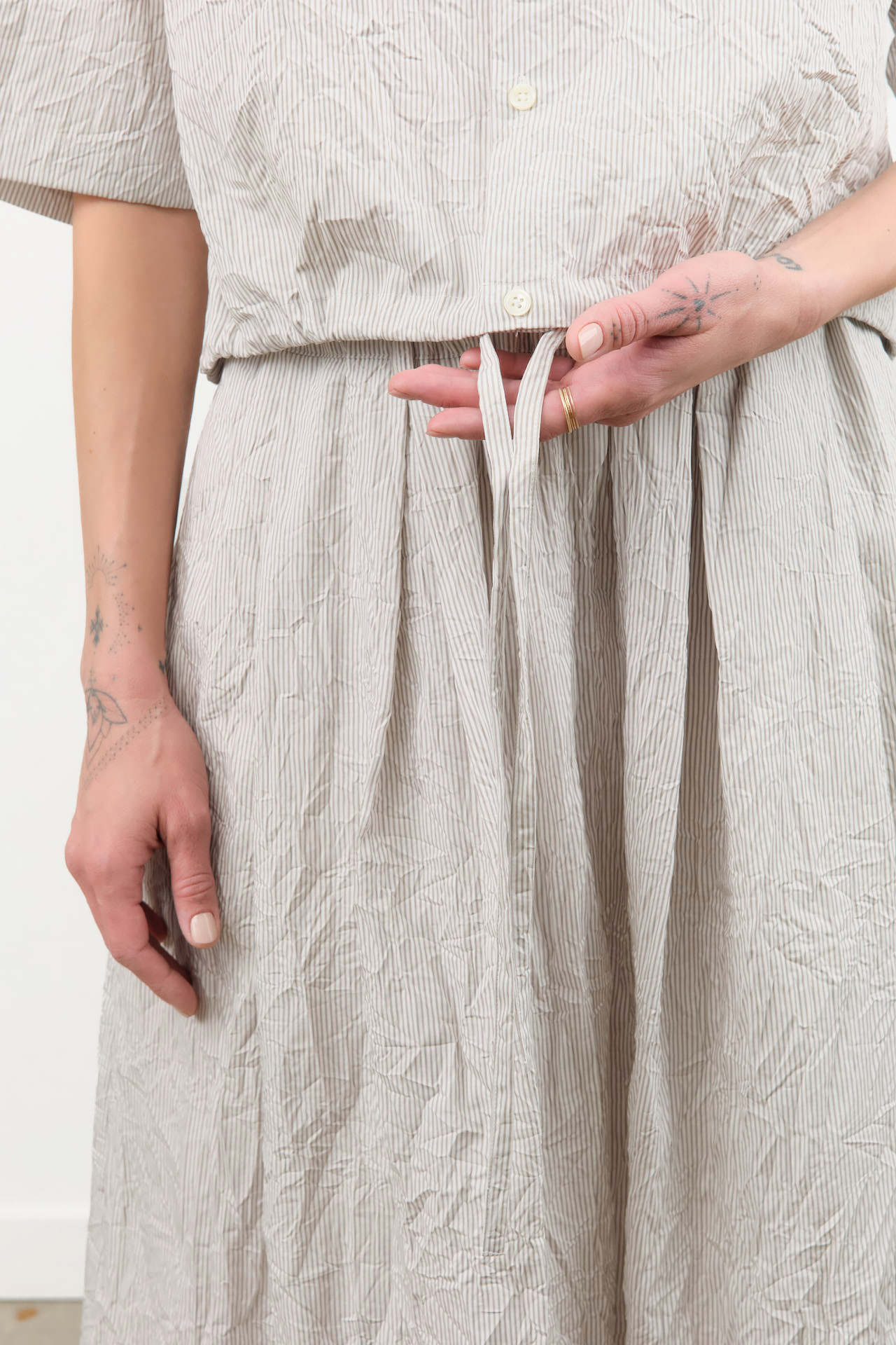 Nicholson & Nicholson Apparel Womens Blouses Linda Top in Gray Stripe