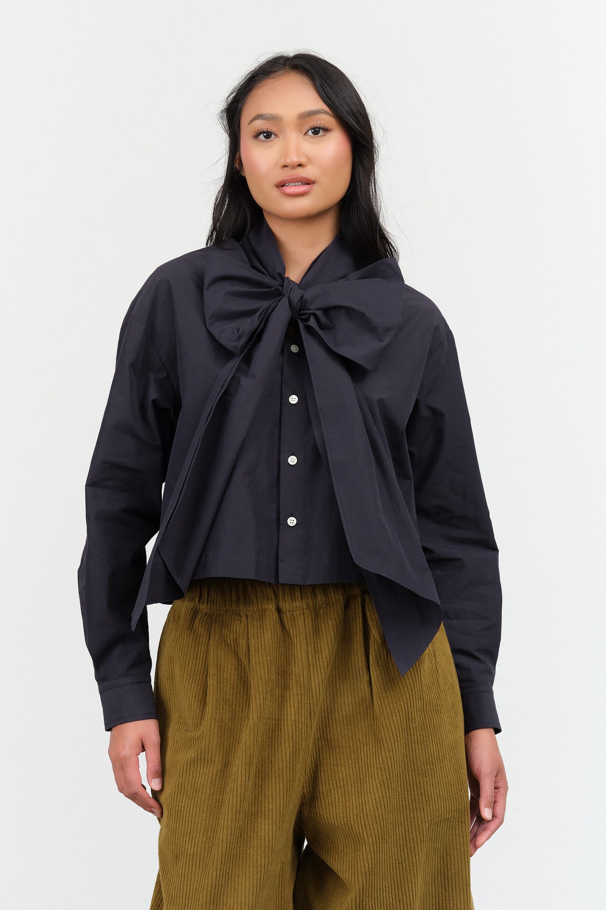 Nicholson and Nicholson Rose Top in Navy