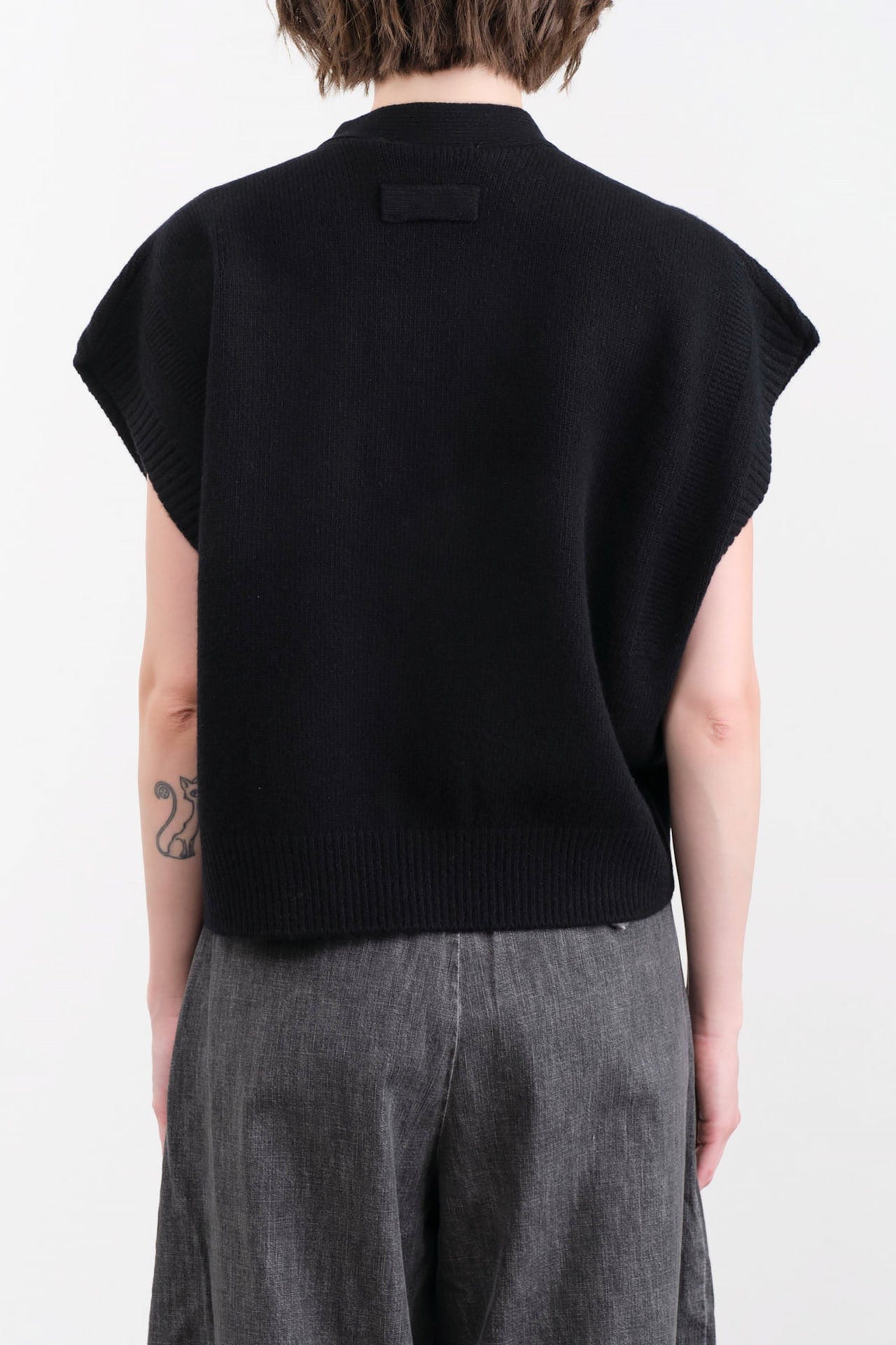 Nicholson & Nicholson Apparel Womens Sweaters Zoe Top in Black Black / One Size