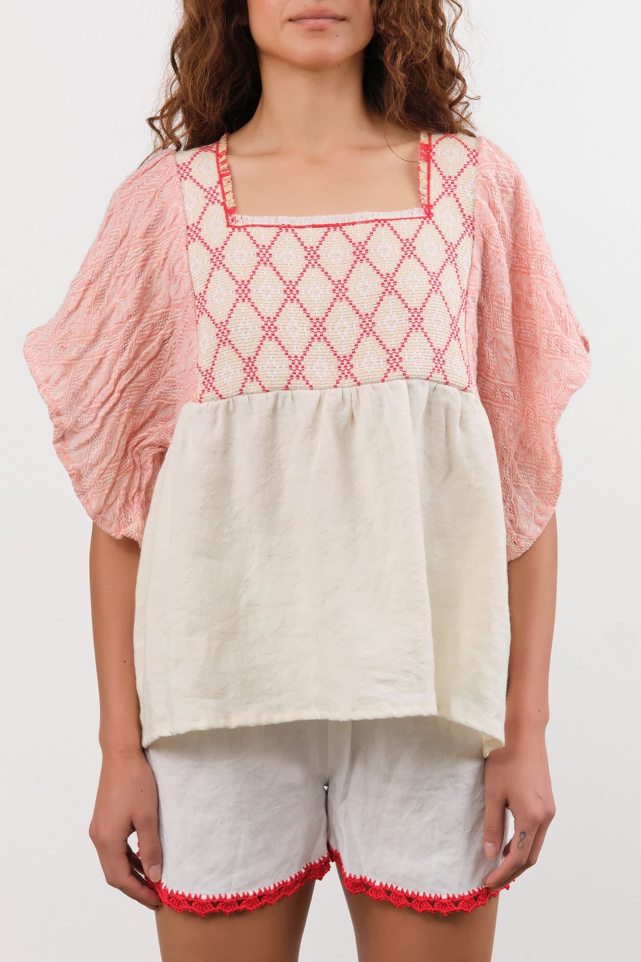 Ninaleuca Apparel Womens Blouses Laura Top Cream / One Size