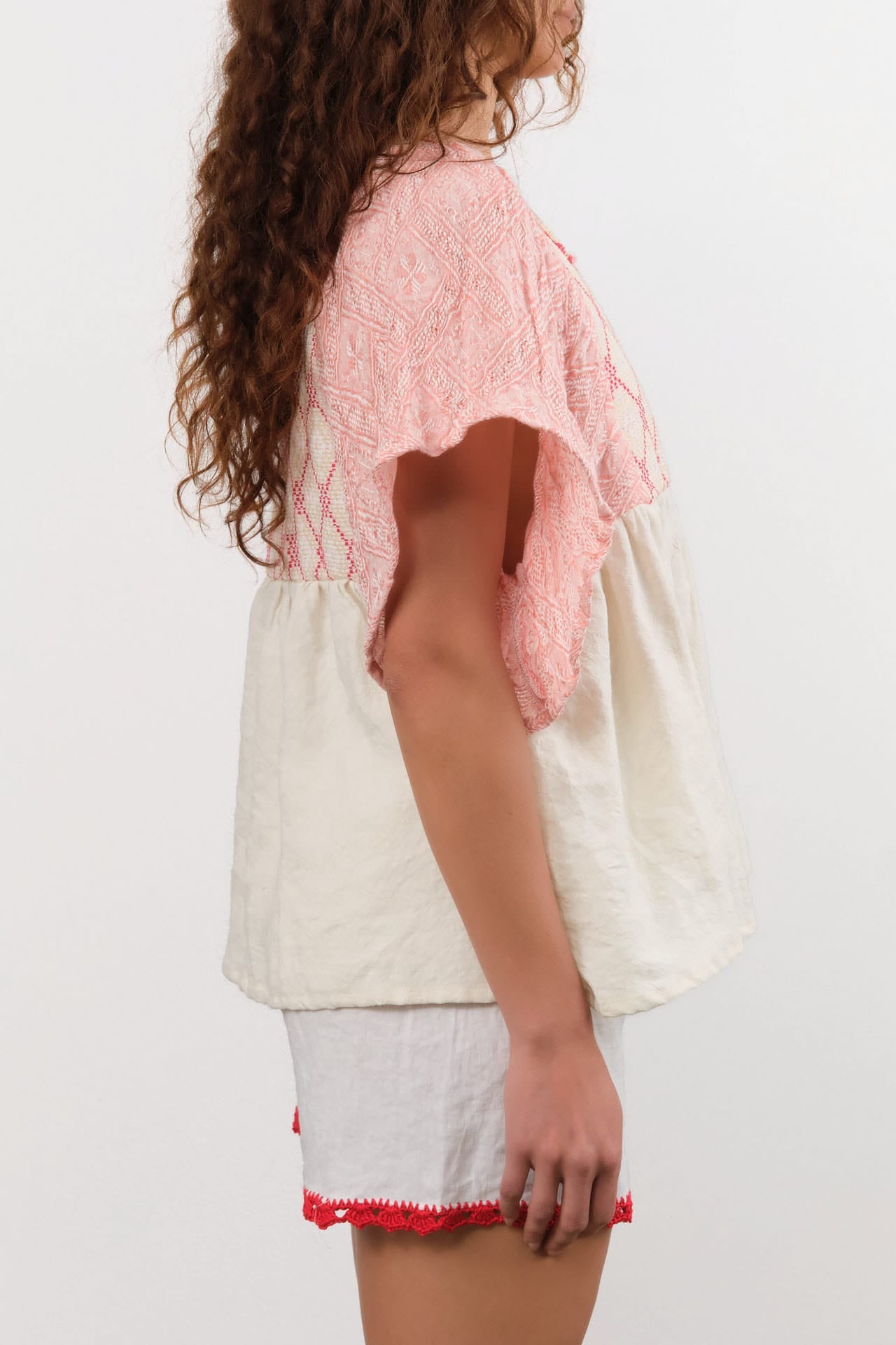 Ninaleuca Apparel Womens Blouses Laura Top Cream / One Size
