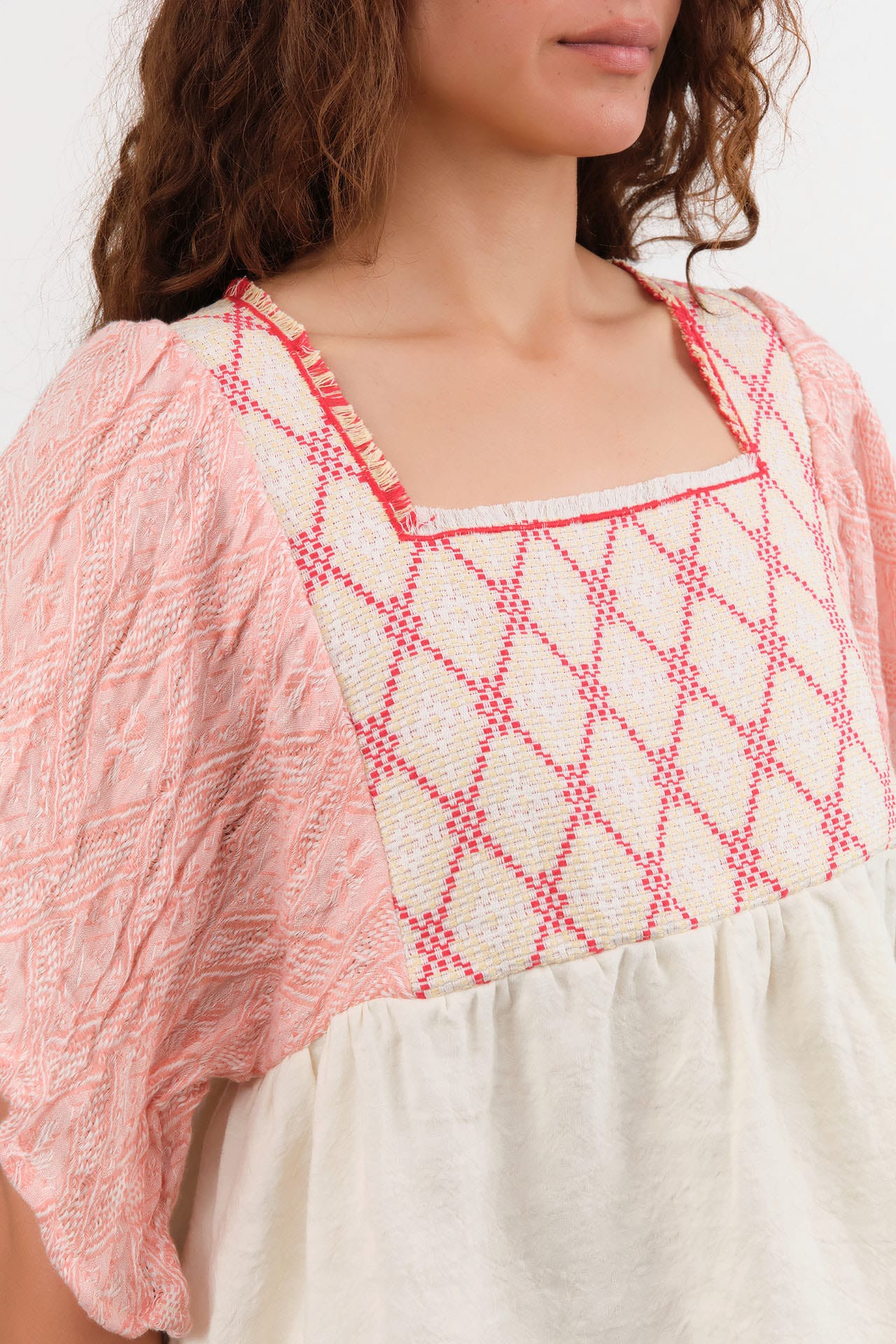 Ninaleuca Apparel Womens Blouses Laura Top Cream / One Size