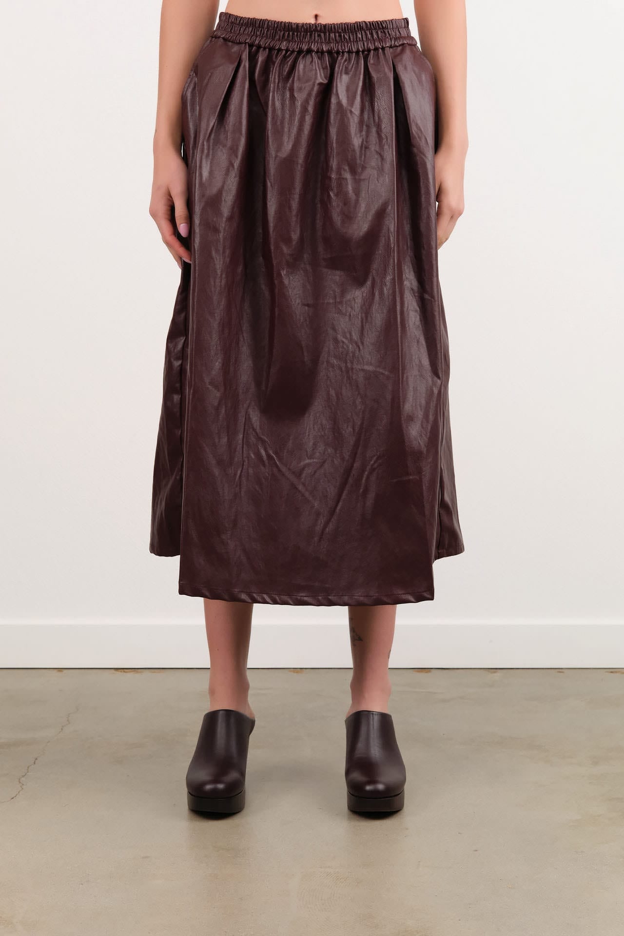 No. 6 Apparel Womens Skirts Mel Skirt in Bordeaux