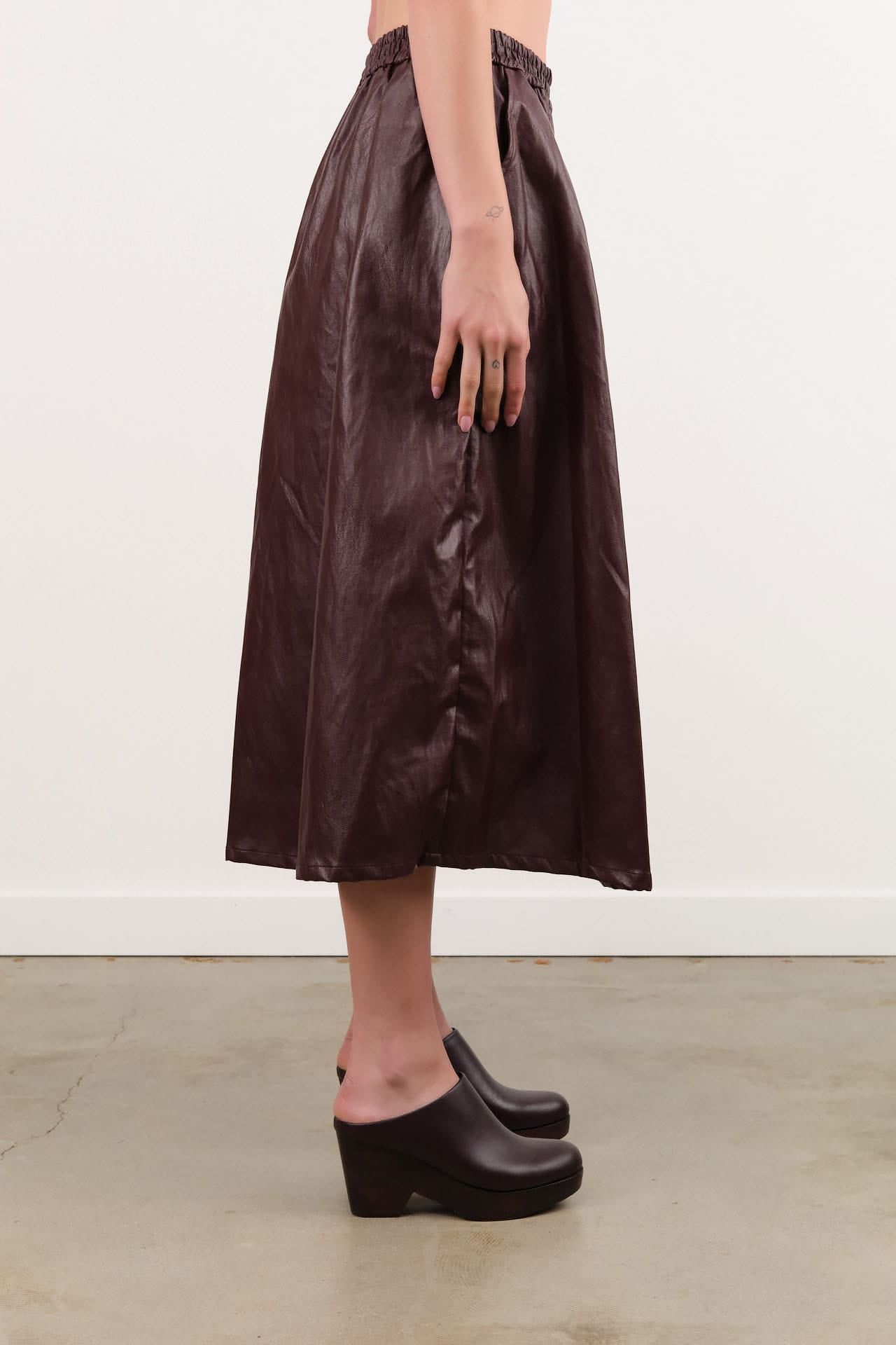 No. 6 Apparel Womens Skirts Mel Skirt in Bordeaux